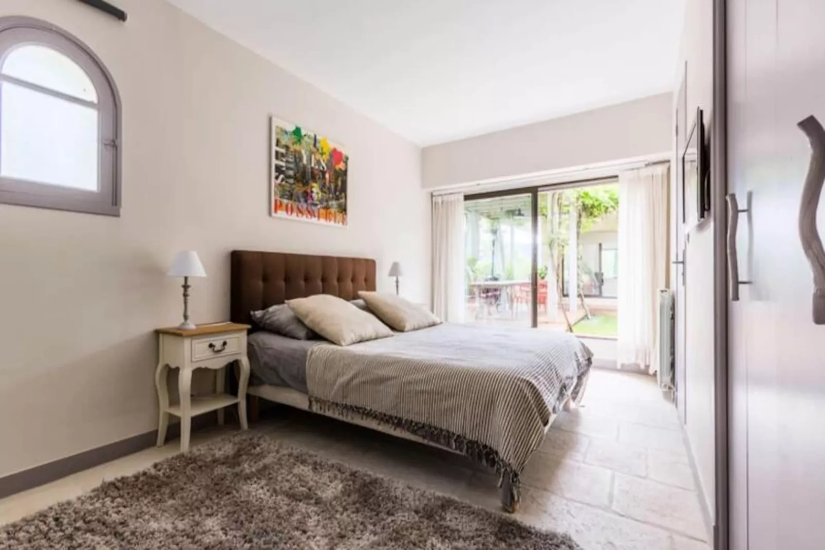 Superbe Villa Avec Vue, Entre Aix En Provence Et Luberon-Image-tags.