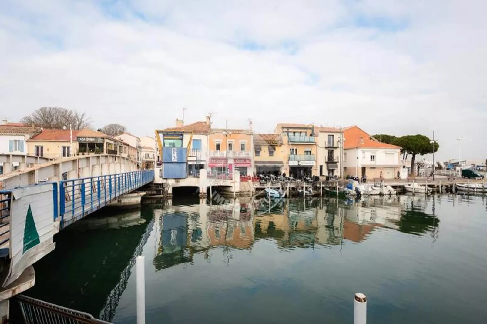 Résidence Quai Général De Gaulle-Areas within 1km in summer