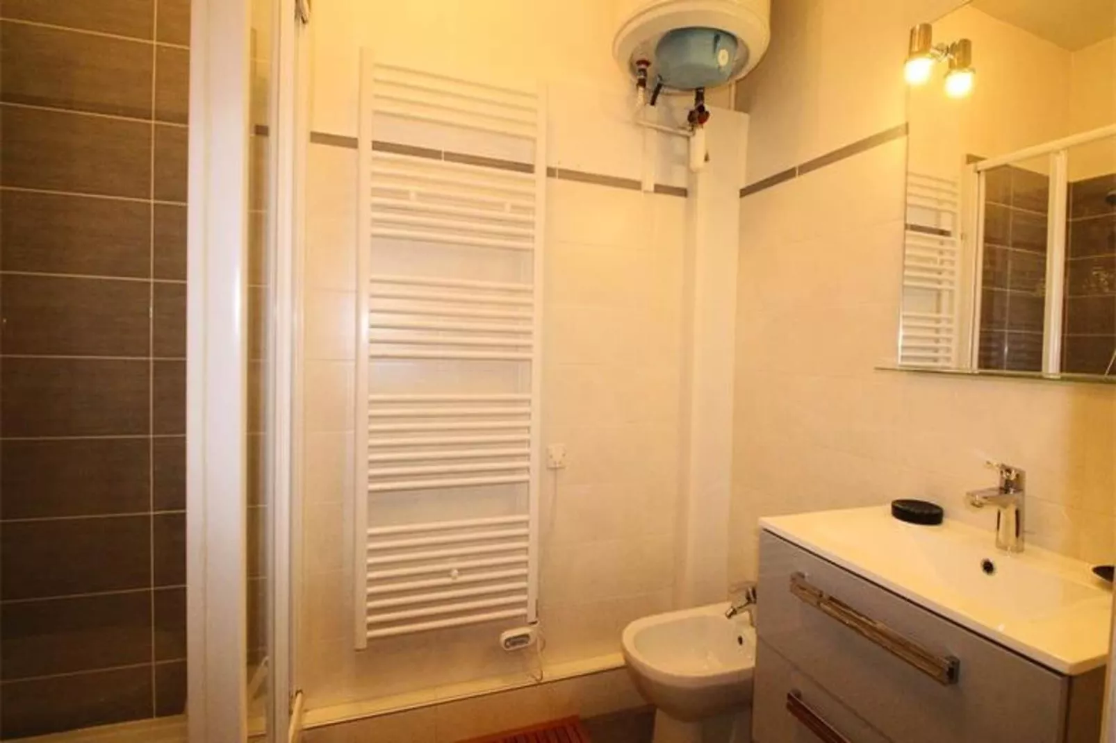 Résidence Palais D'etigny-Salle de bain