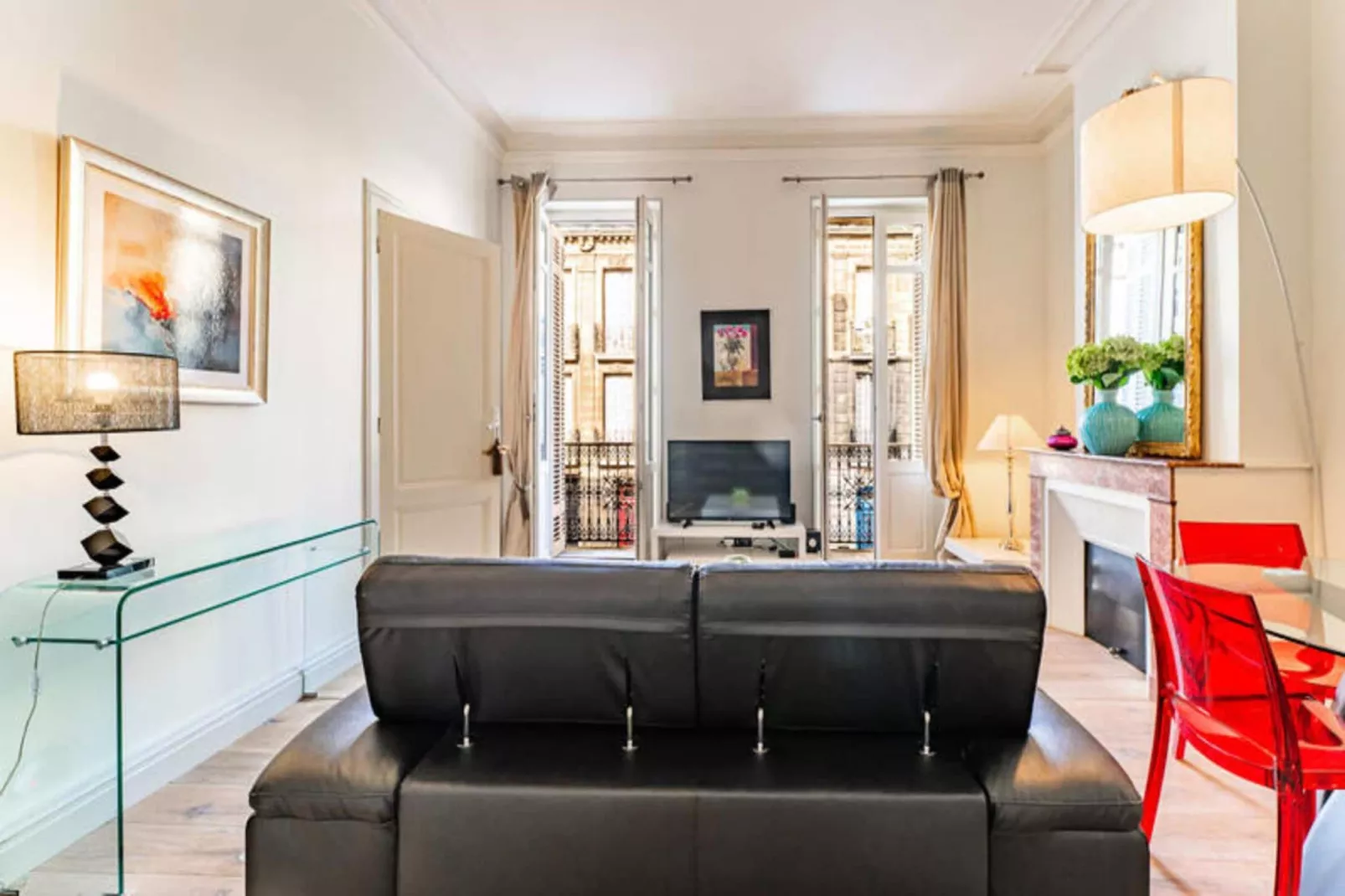 &eacute;l&eacute;gant Appartement Au C&oelig;ur Du Quartier Historique Saint-michel-Salon