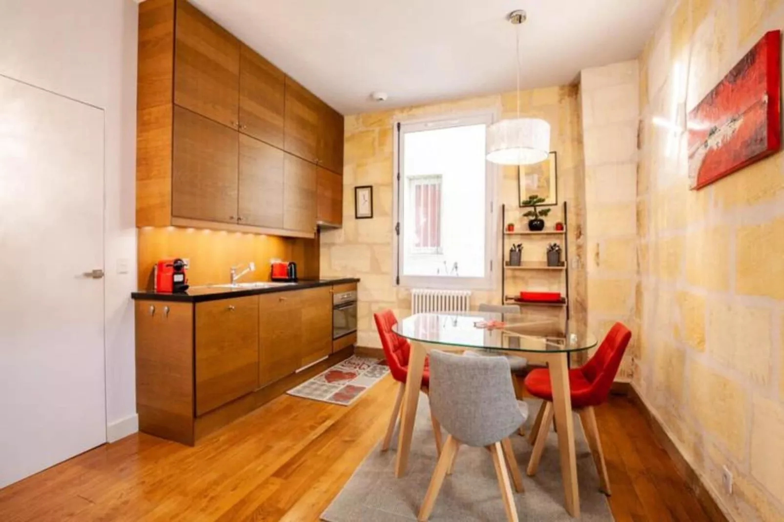 Superbe Appartement &agrave; La Belle Pierre Pour 4 Dans La Rue Des Antiquaires-Exterior in summer