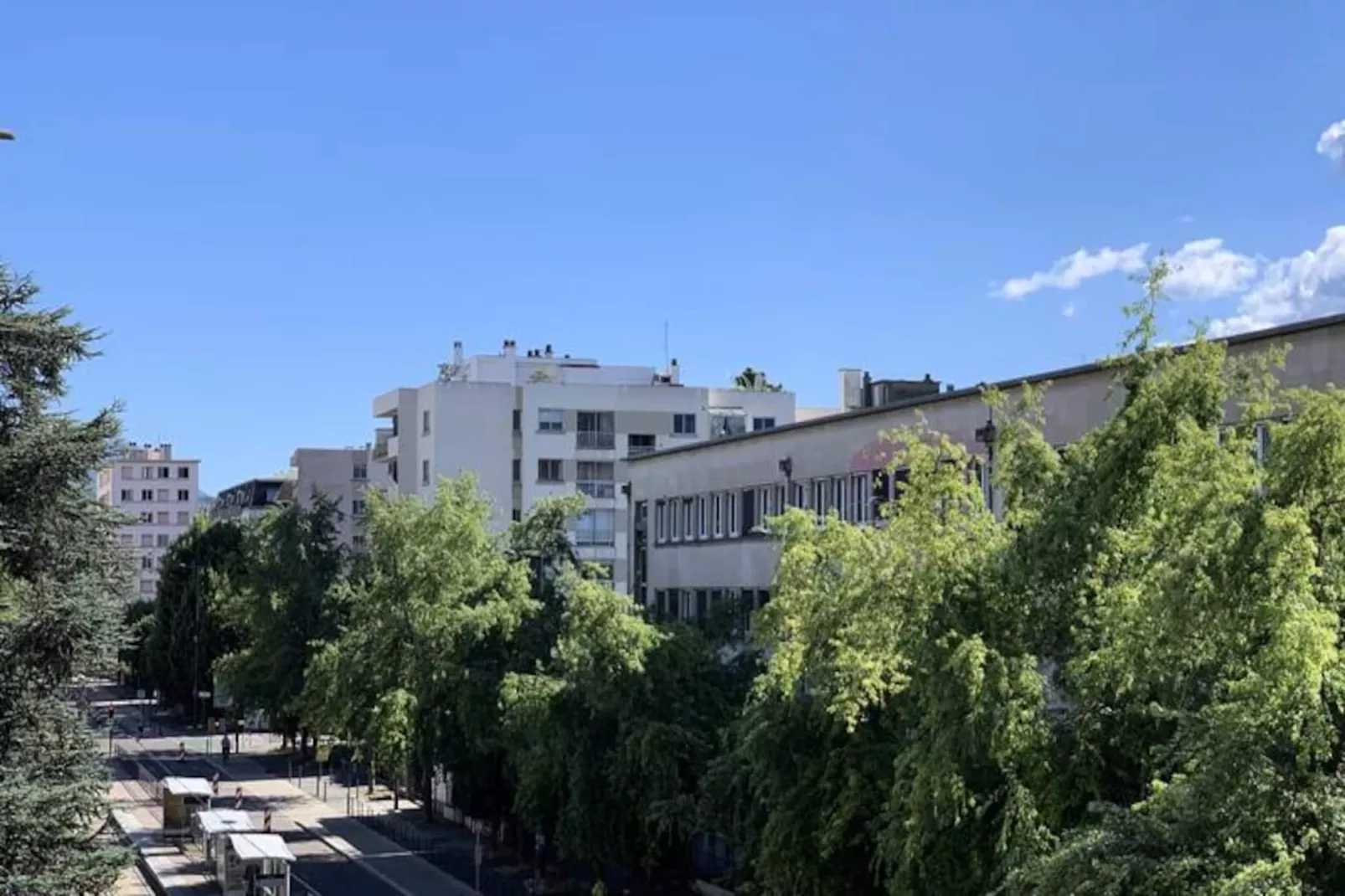 | Le Contemporain ⚙️| 6 Couchages | Wifi, Tram |-Image-tags.