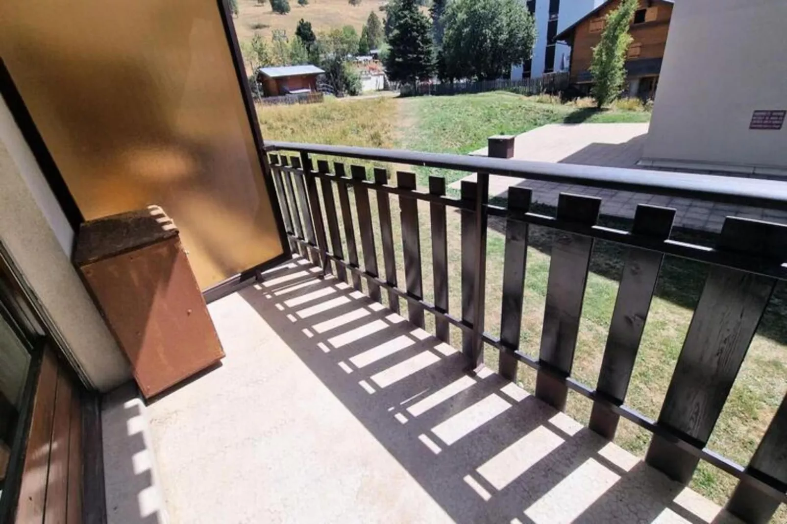 Résidence Brimbelles-Terrace balcony