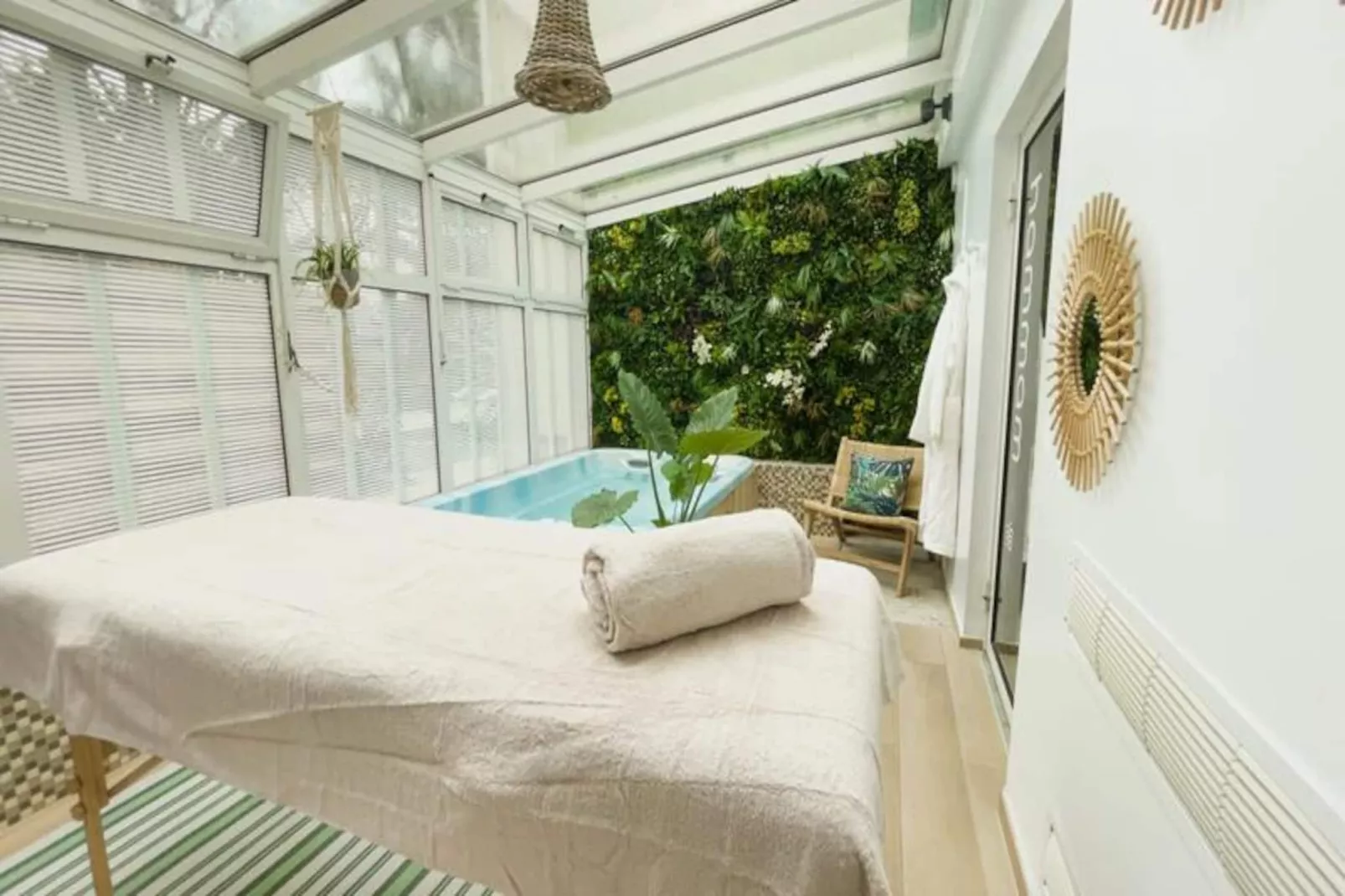 Maison R&eacute;gent & Spa - Apr&egrave;s L'oc&eacute;an-Image-tags.