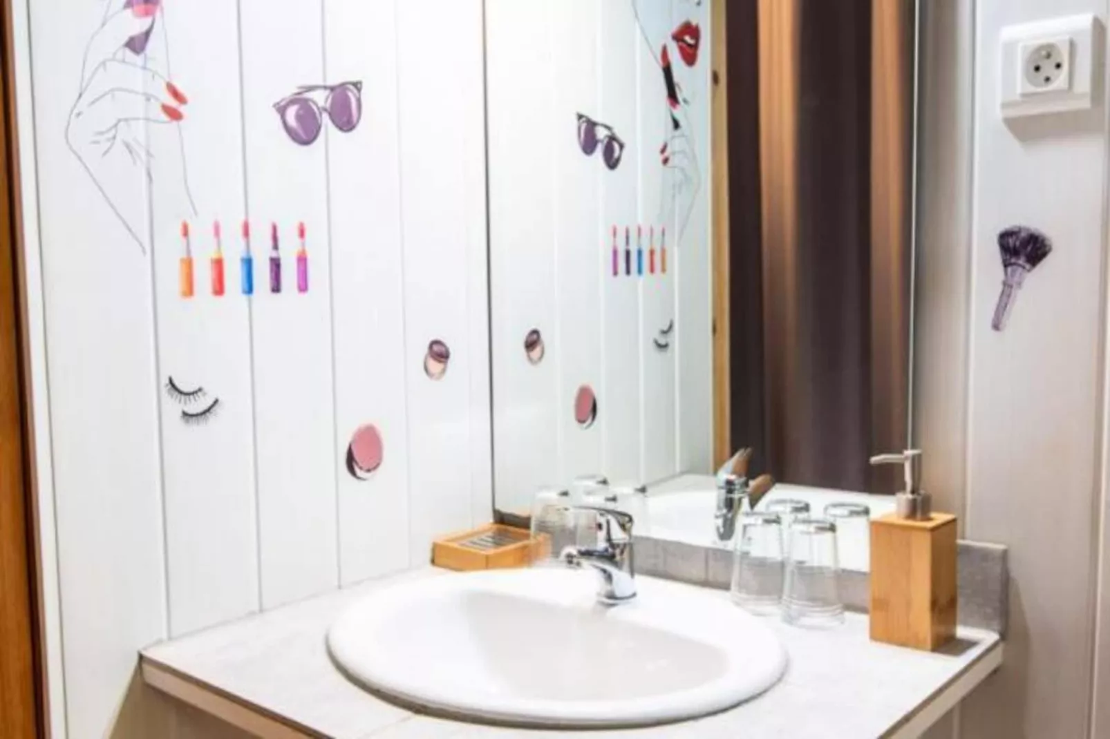 Gîte de France Chalet des 2 m 2/4 personnes 2 épis-Image-tags.