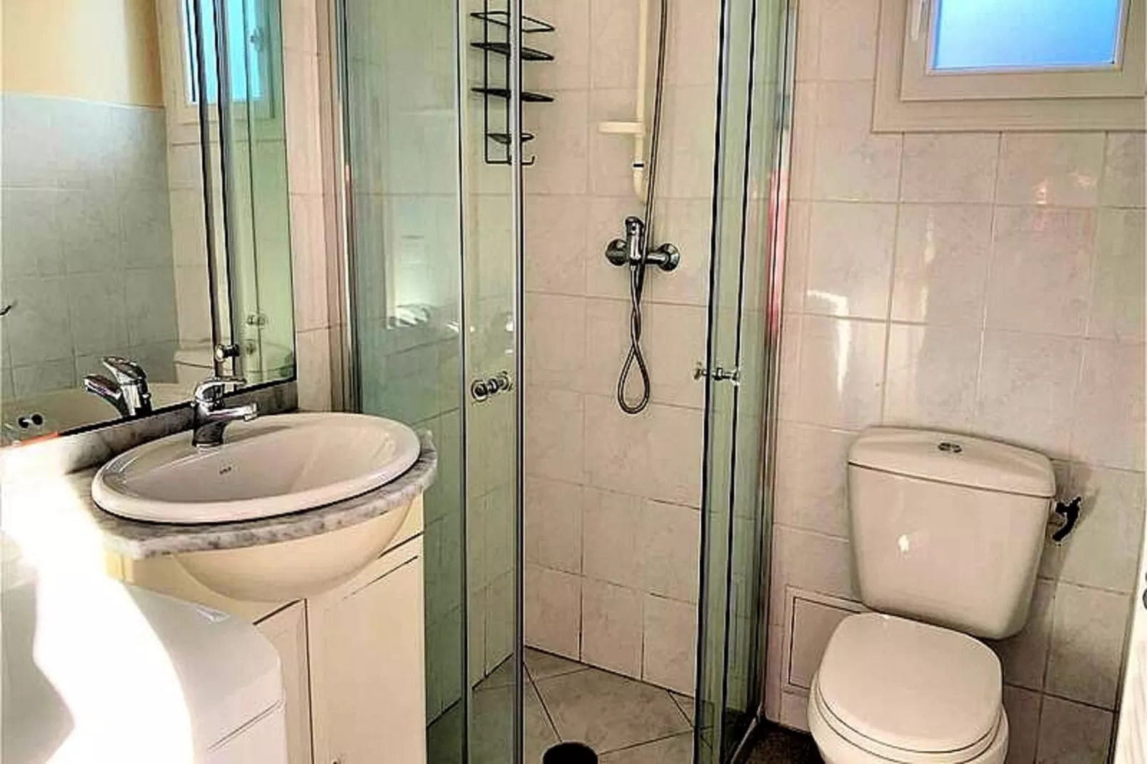 Résidence 28 Rue Des Corsaires-Bathroom