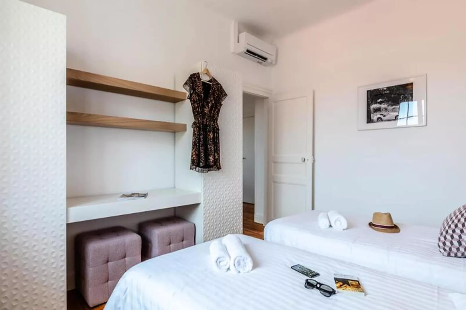 Superbe Appartement Plein De Charme Avec Balcon, 2ch, &agrave; 5min De La Plage-Bedroom