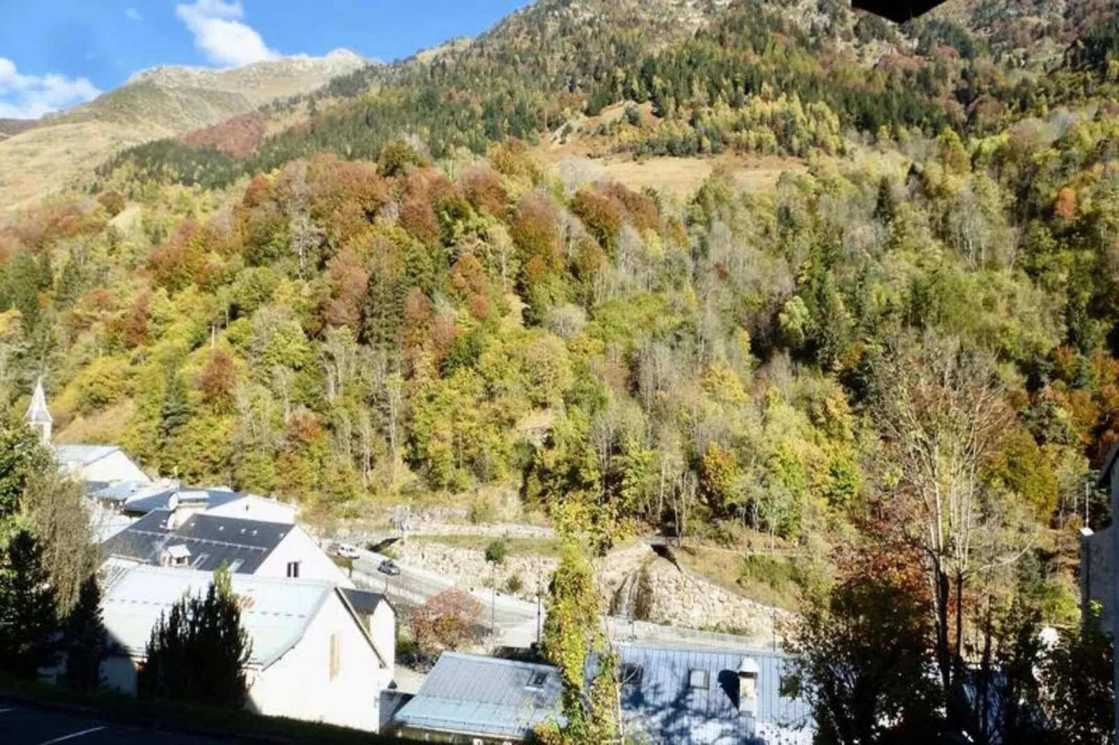 Résidence Neouvielle-Dining room