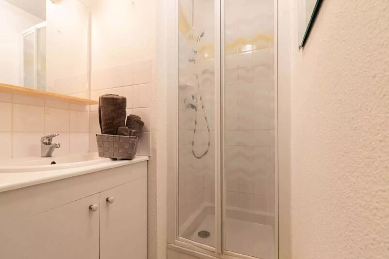 Résidence Montsegu-Bathroom