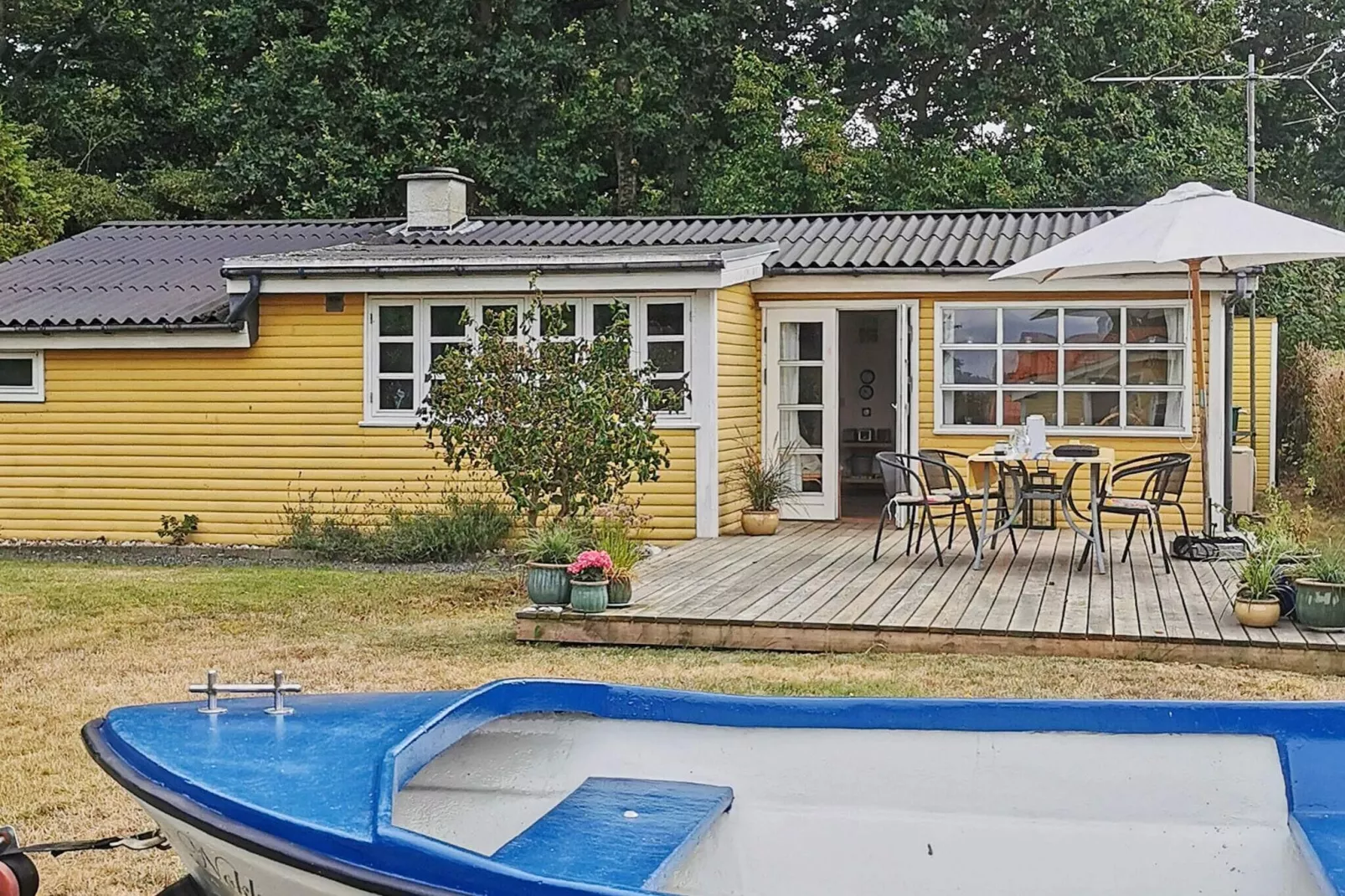 6 person holiday home in Haarby-By Traum-Outdoor