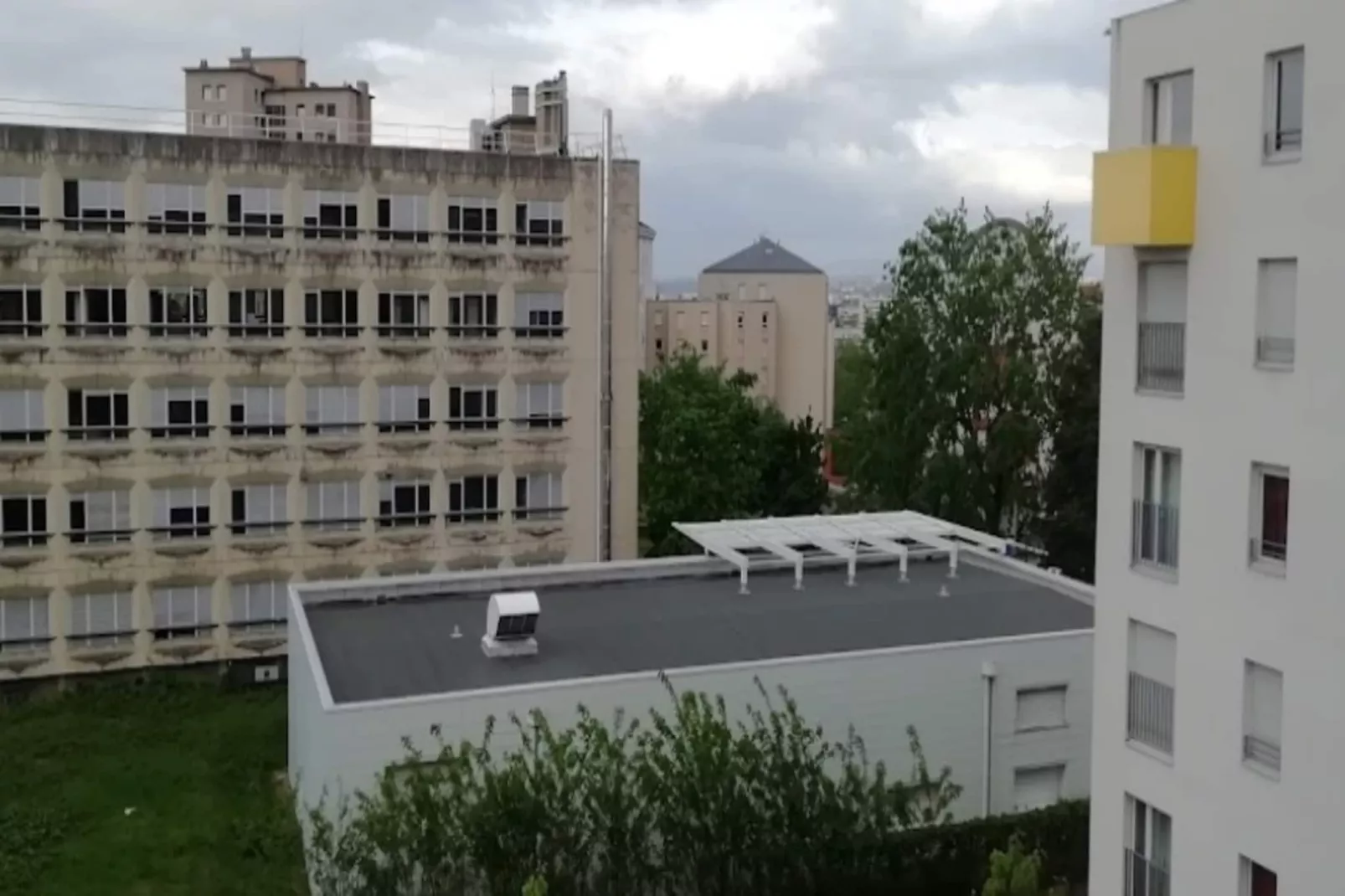 Appart'hôtel Odalys City Bioparc-Exterior in summer