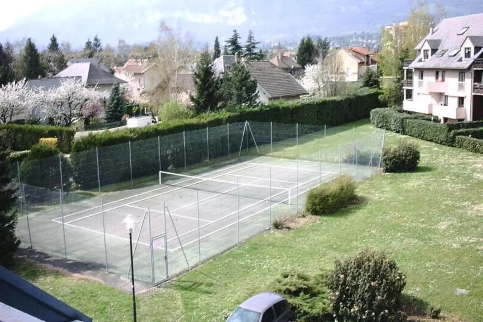 Résidence La Baie De Memard-Jardins en été