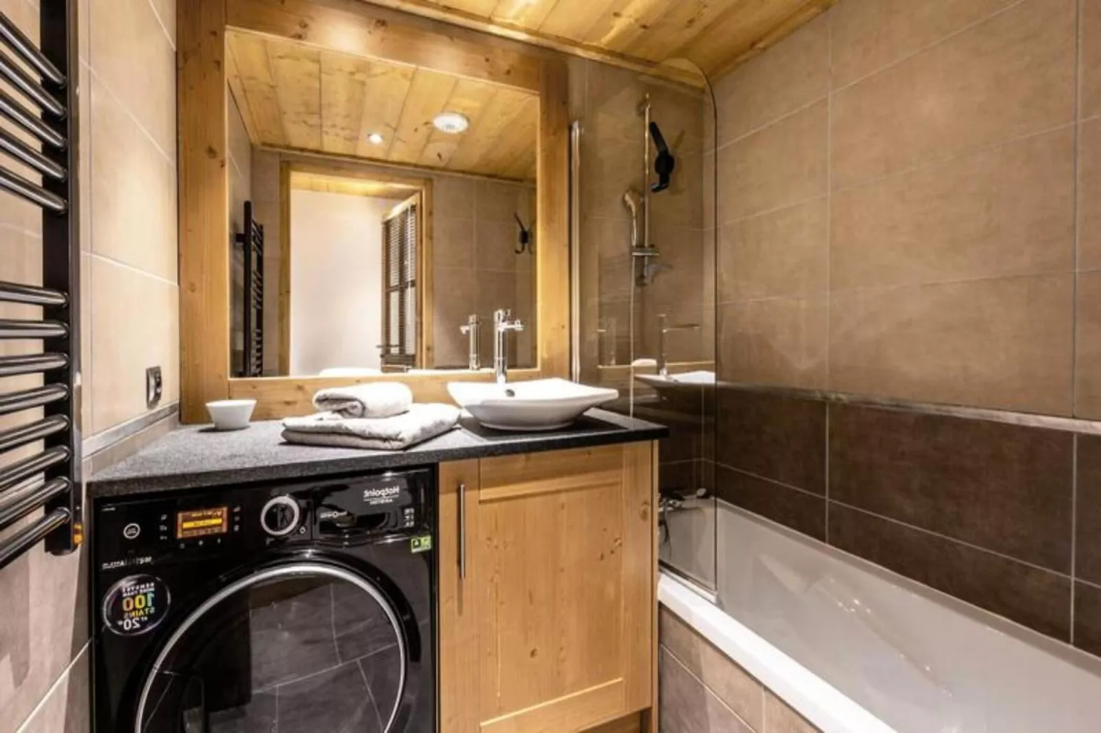 Résidence La Grange Aux Fees-Bathroom