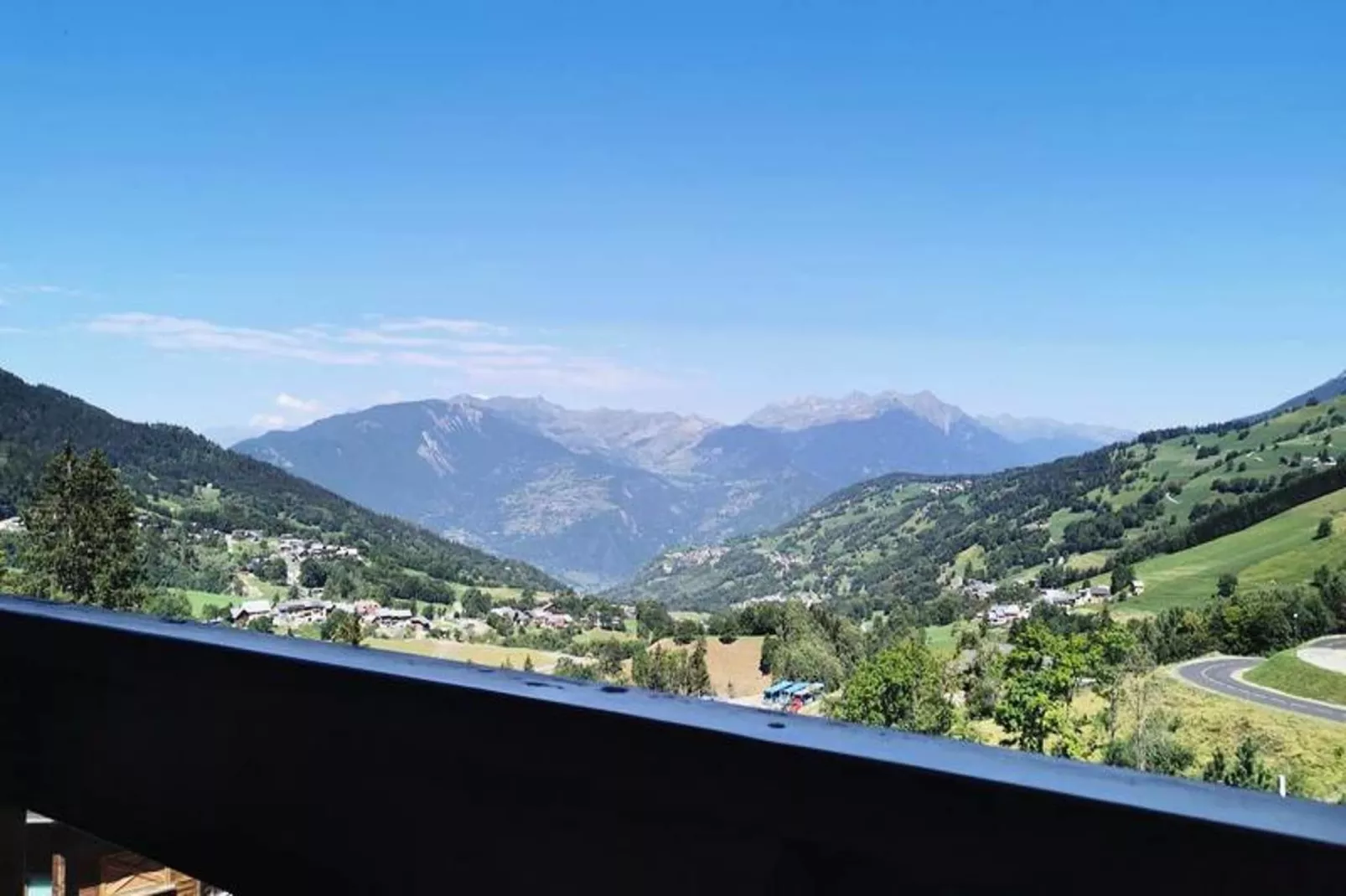 Résidence Valeriane-Vue d'été