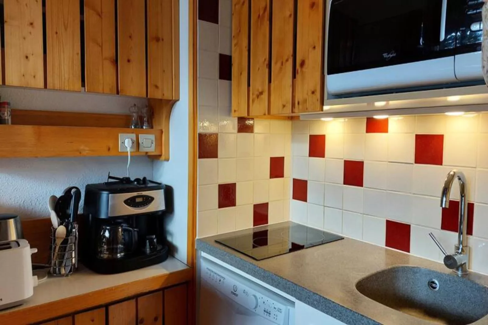 Résidence Archeboc-Exterior in summer