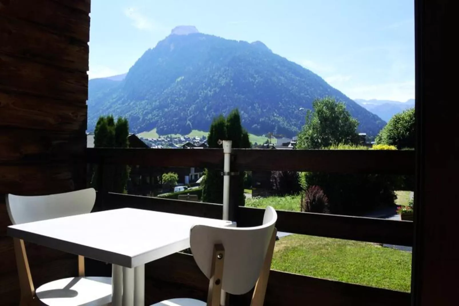 Résidence Le Picaron-Außenbereich Sommer