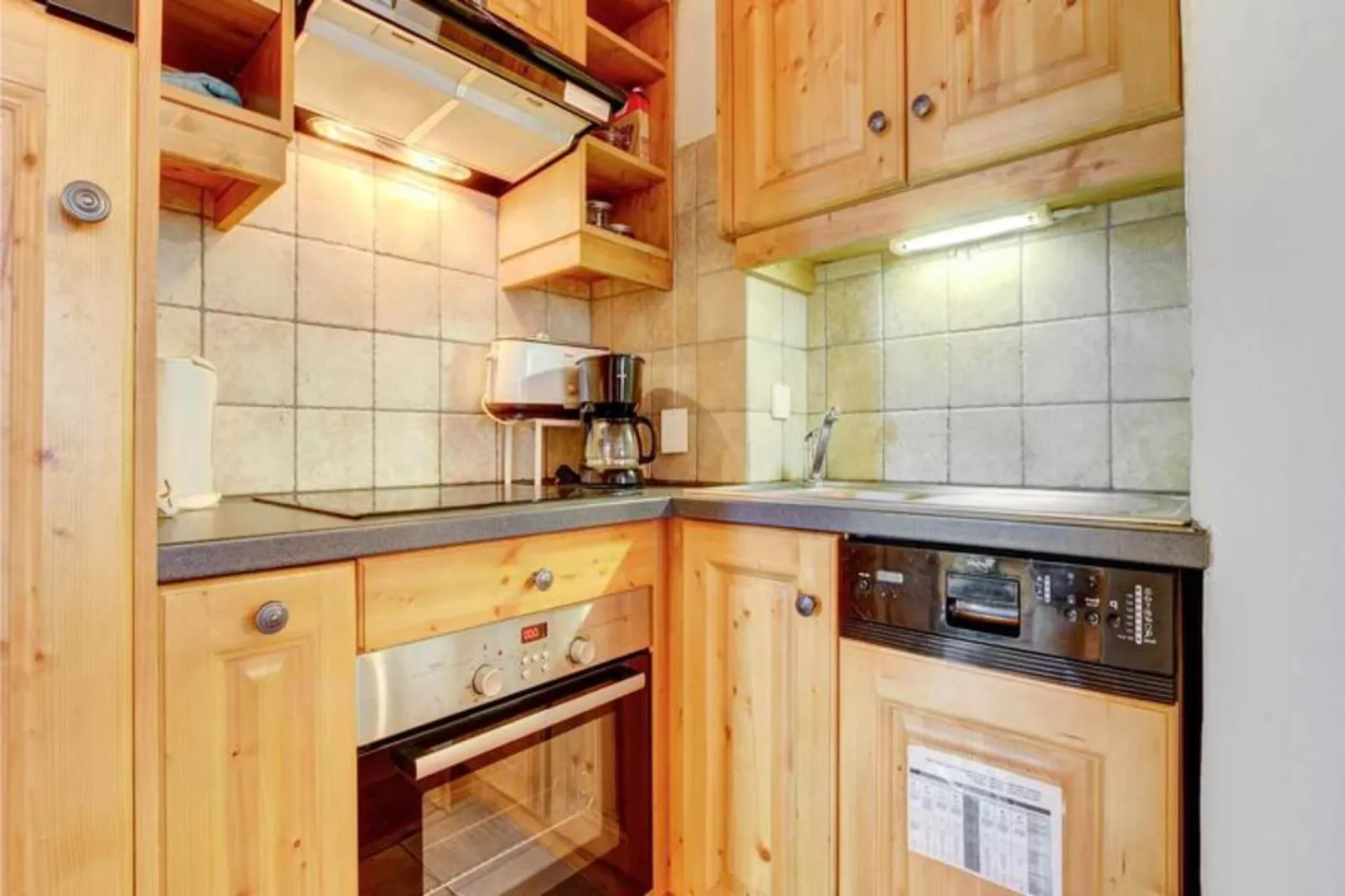 Résidence Le Lodge-Kitchen