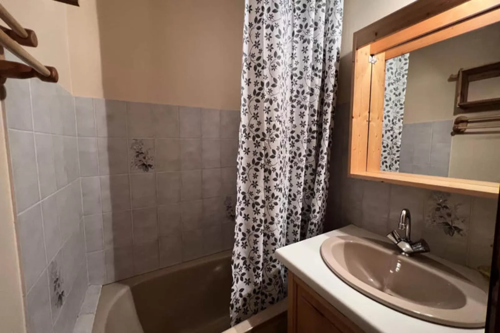 Studio à La Clusaz-Bathroom