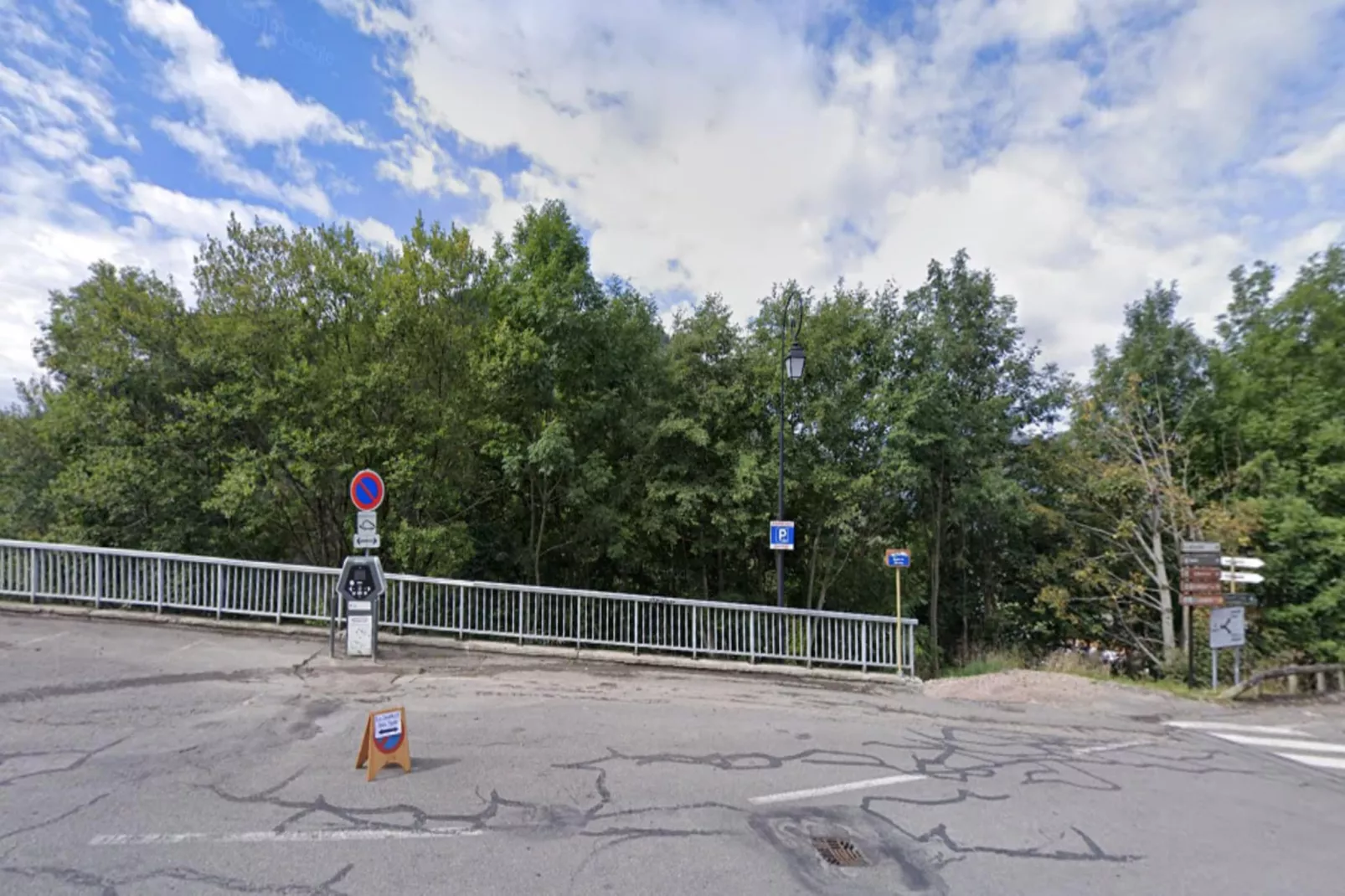 Résidence Jacinthes-Areas within 5km in summer