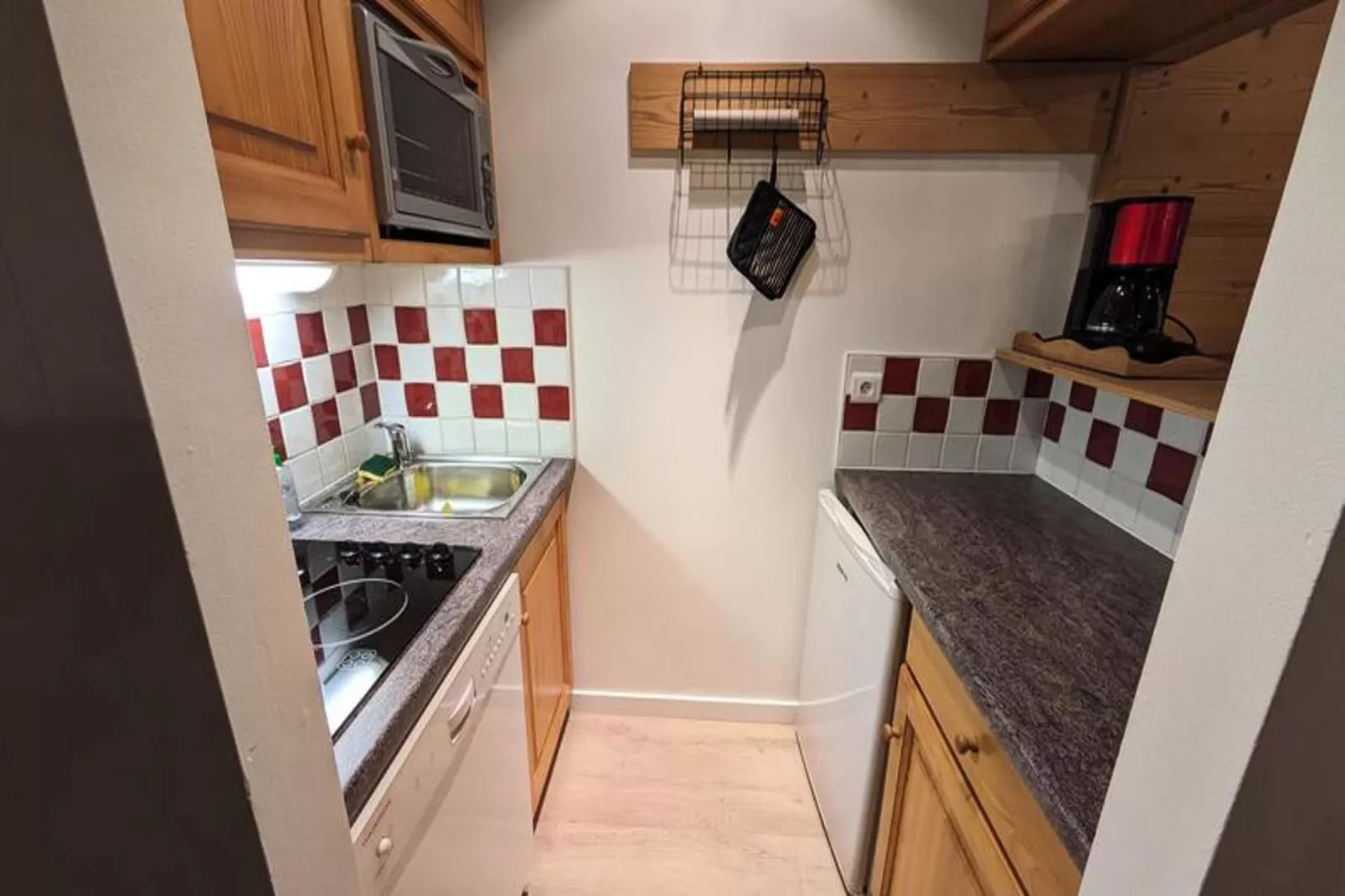 Résidence Jonquille-Kitchen