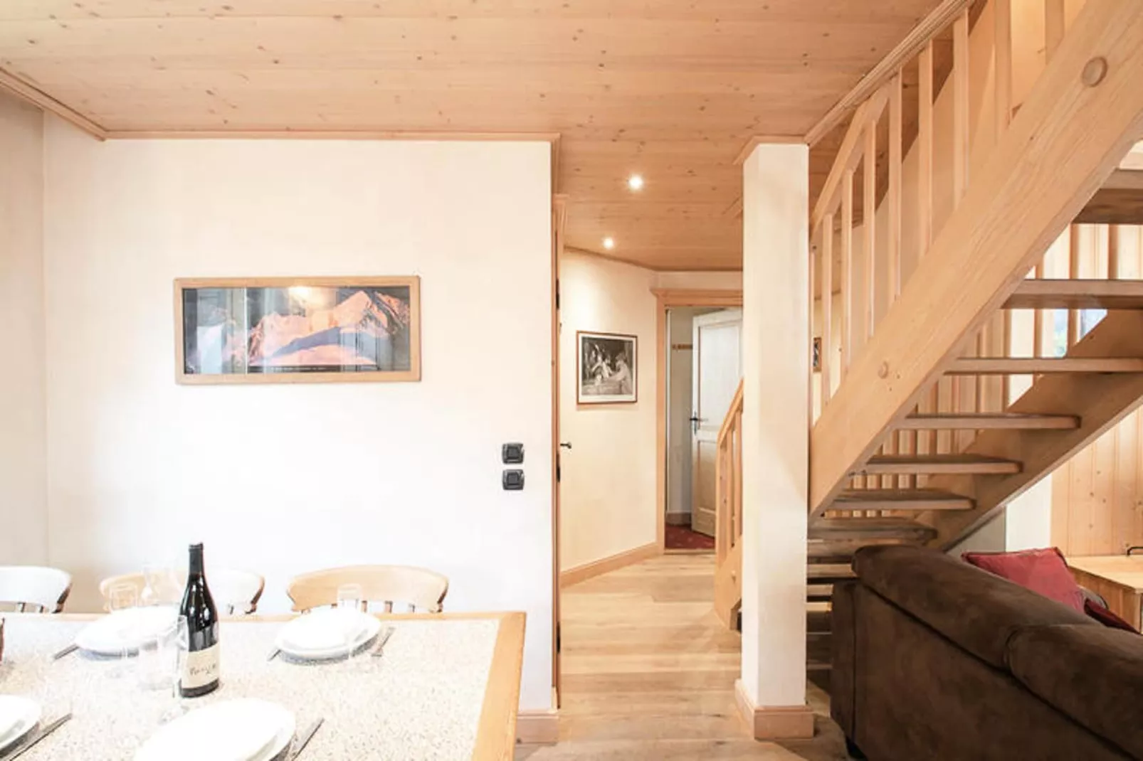 Chalets Du Savoy-Dining room