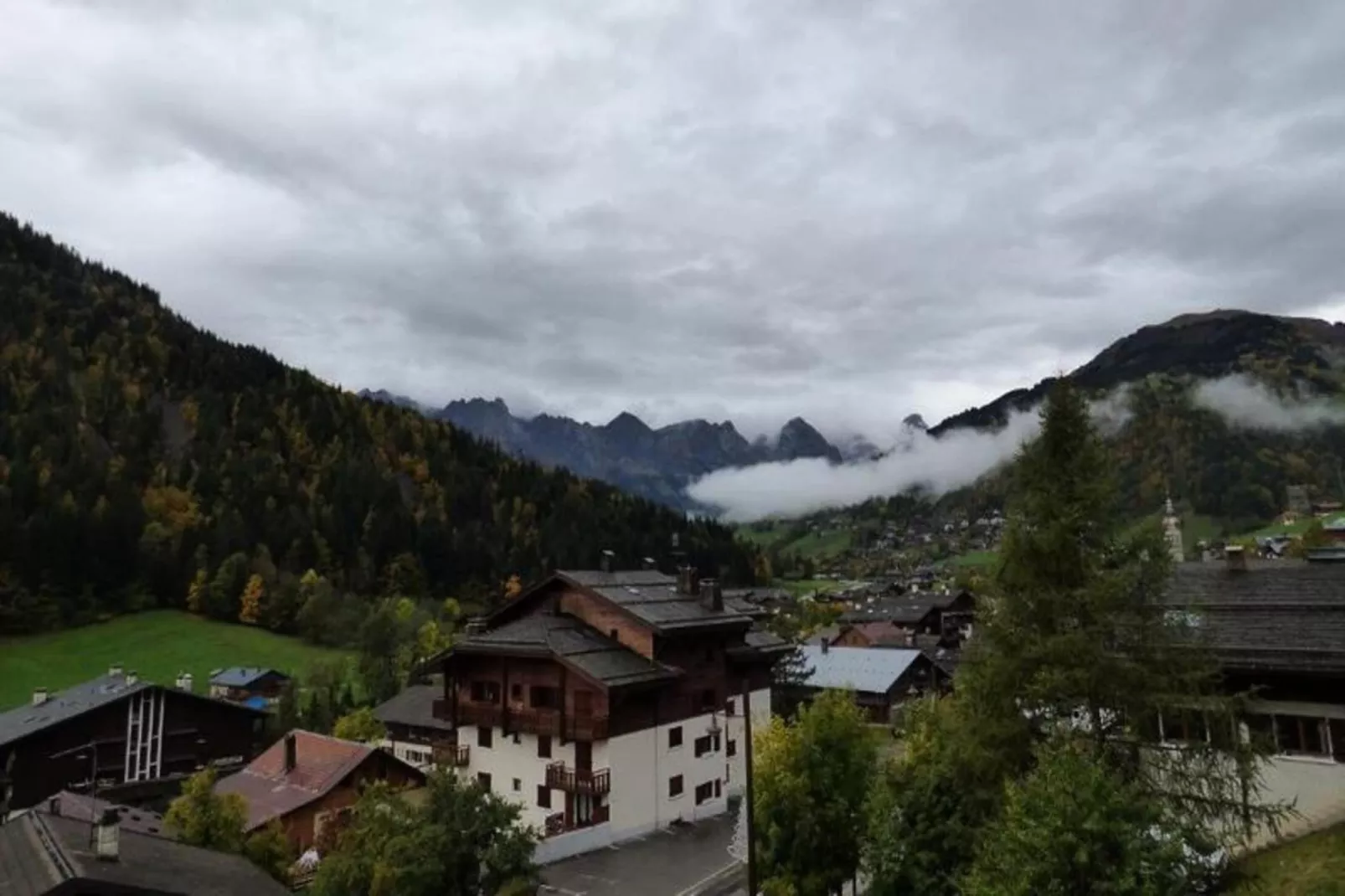 Résidence Acacia-View in summer