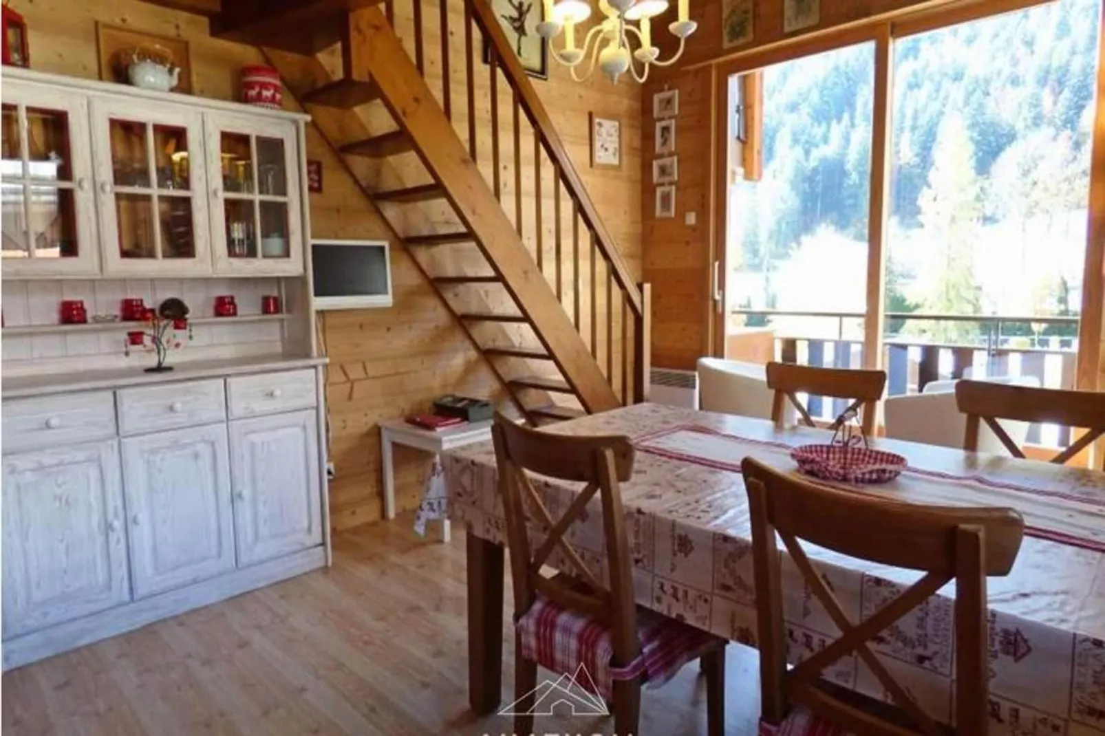 Résidence Les Ecrins-Esszimmer