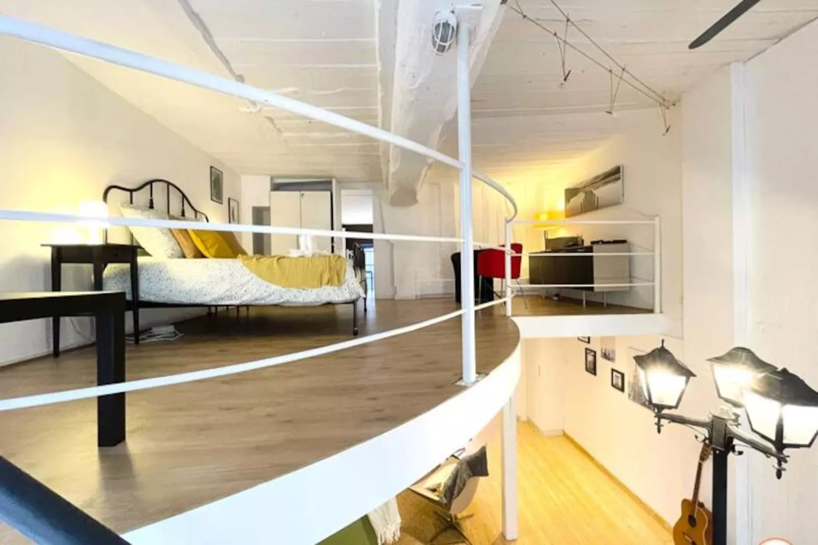 🎨 Loft De L'artiste - Parking - Standing-Image-tags.