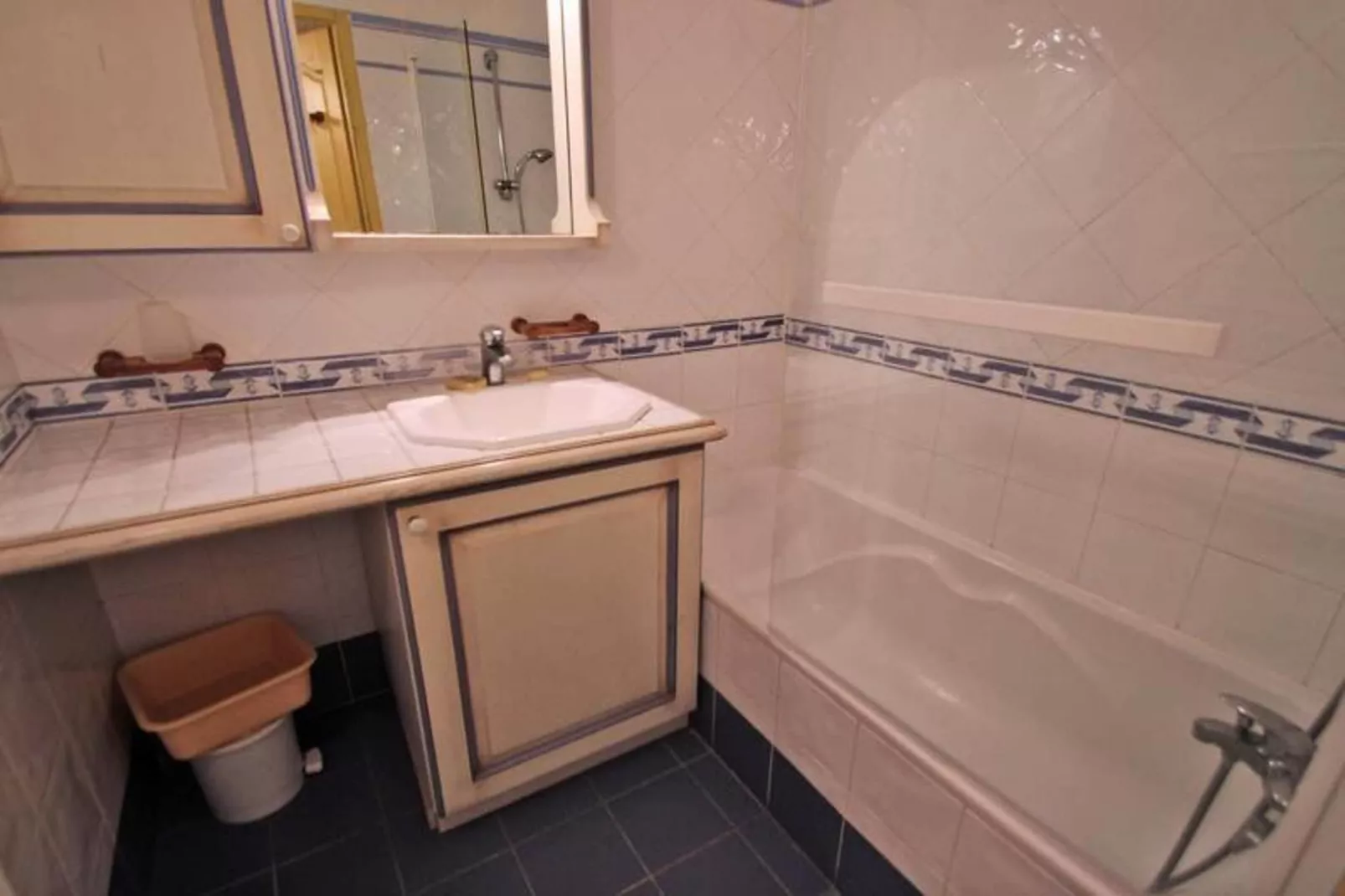 Résidence Port Marine-Salle de bain