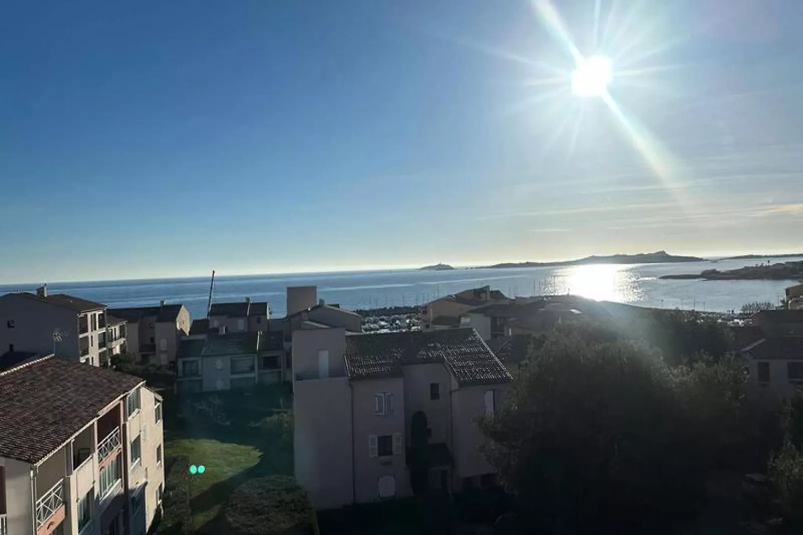 Résidence Verdon-View in summer