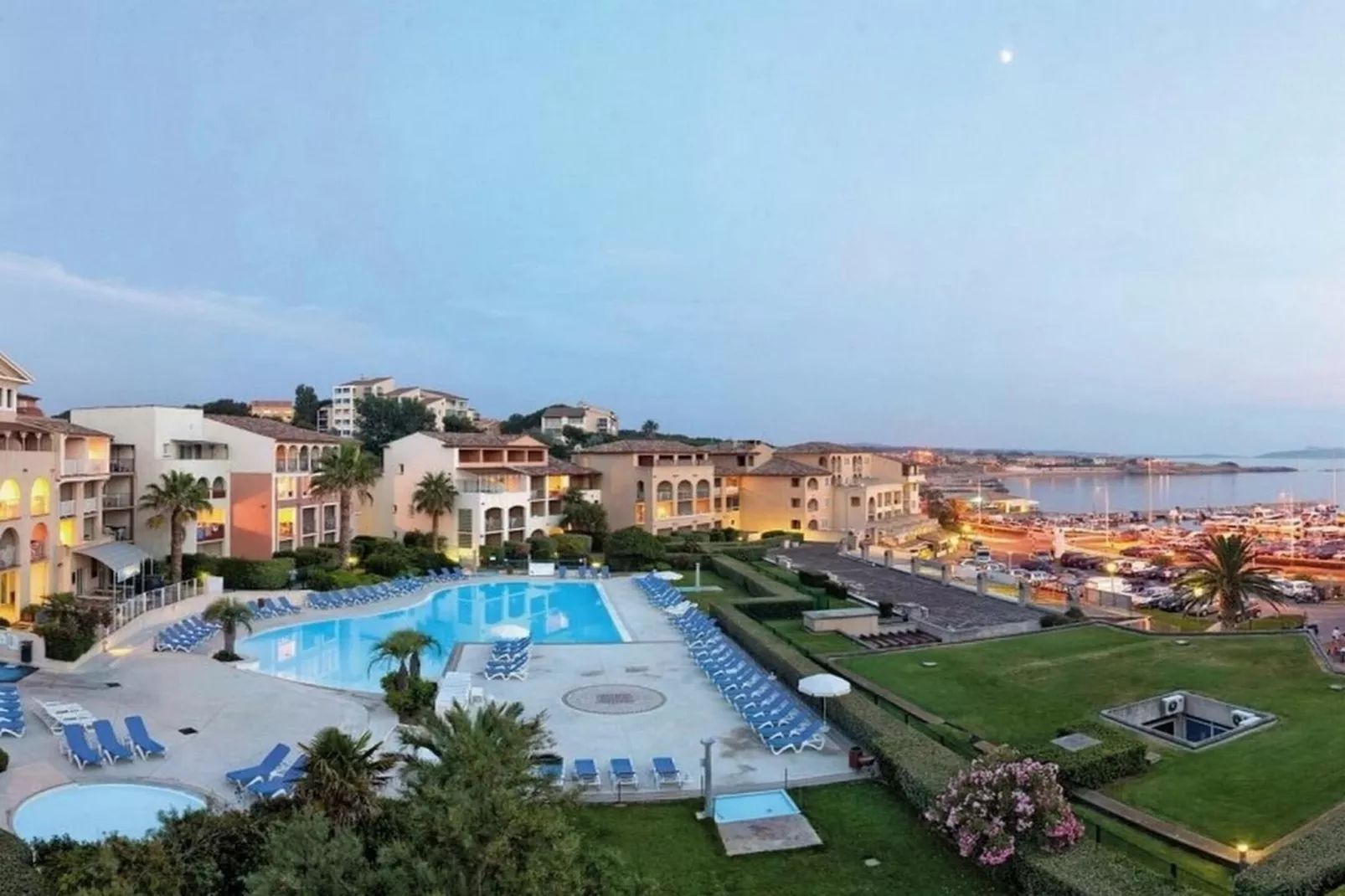 Résidence Port Helena Coudouliere-Areas within 5km in summer