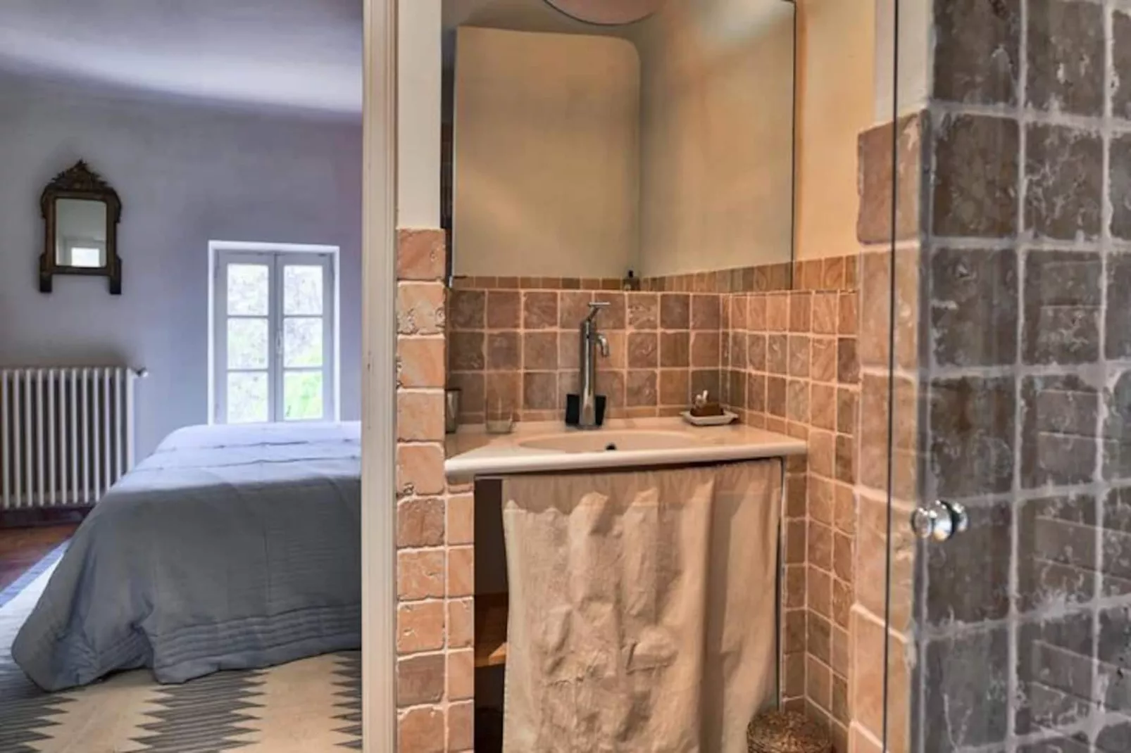 "le Mas Des Oliviers: Esprit Proven&ccedil;al Authentique"-Image-tags.