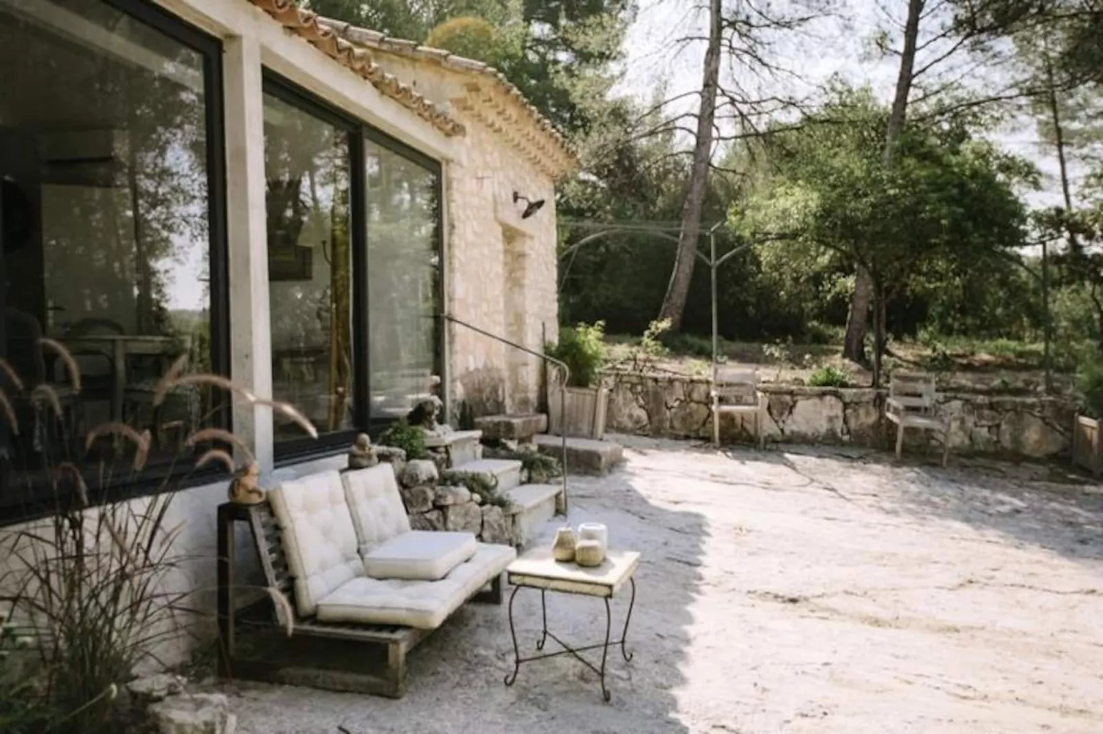 La Voli&egrave;re - Pernes-les-fontaines-Image-tags.