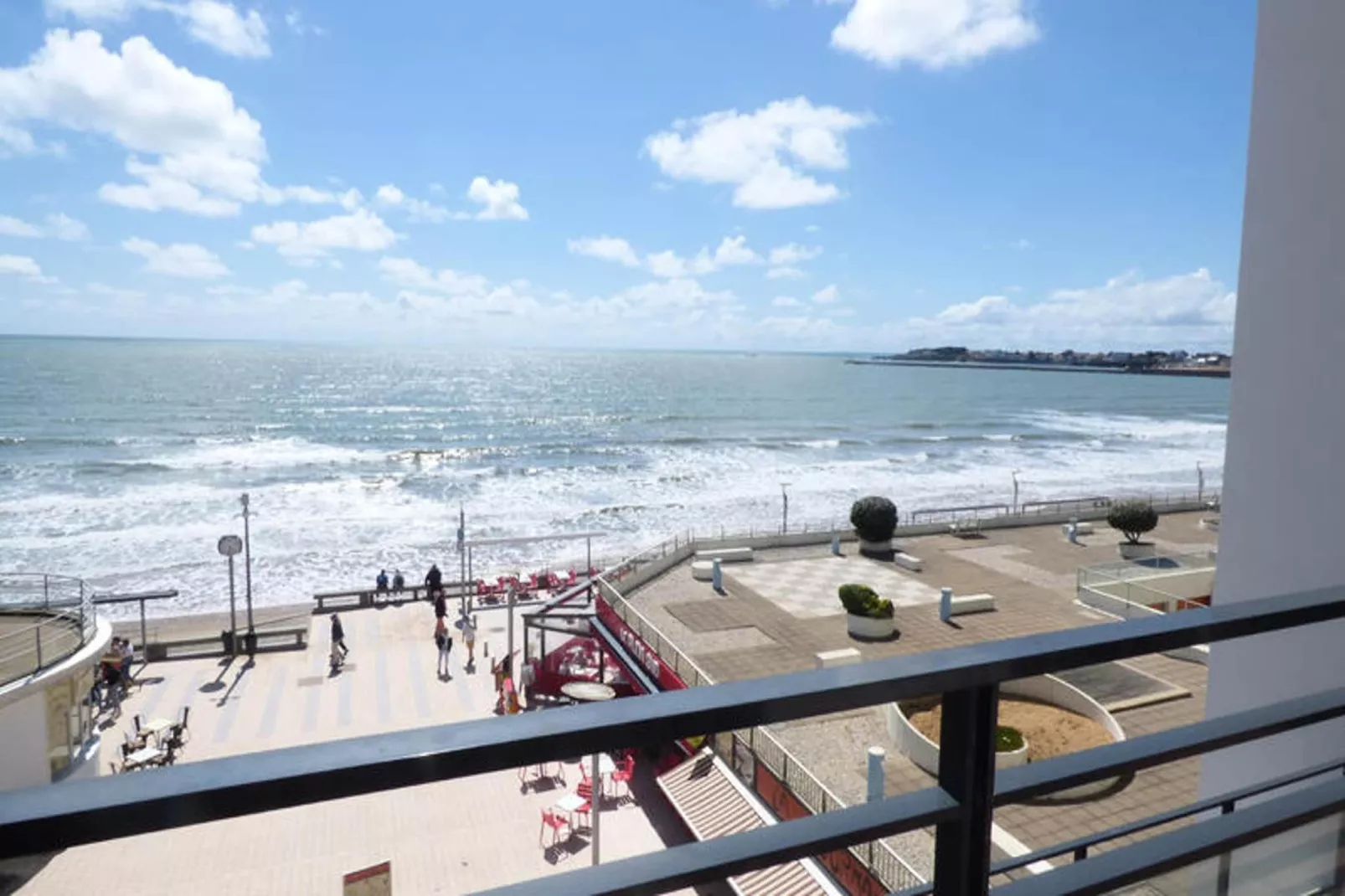 Appartements à Saint-Gilles-Croix-de-Vie-Terrasse/Balkon