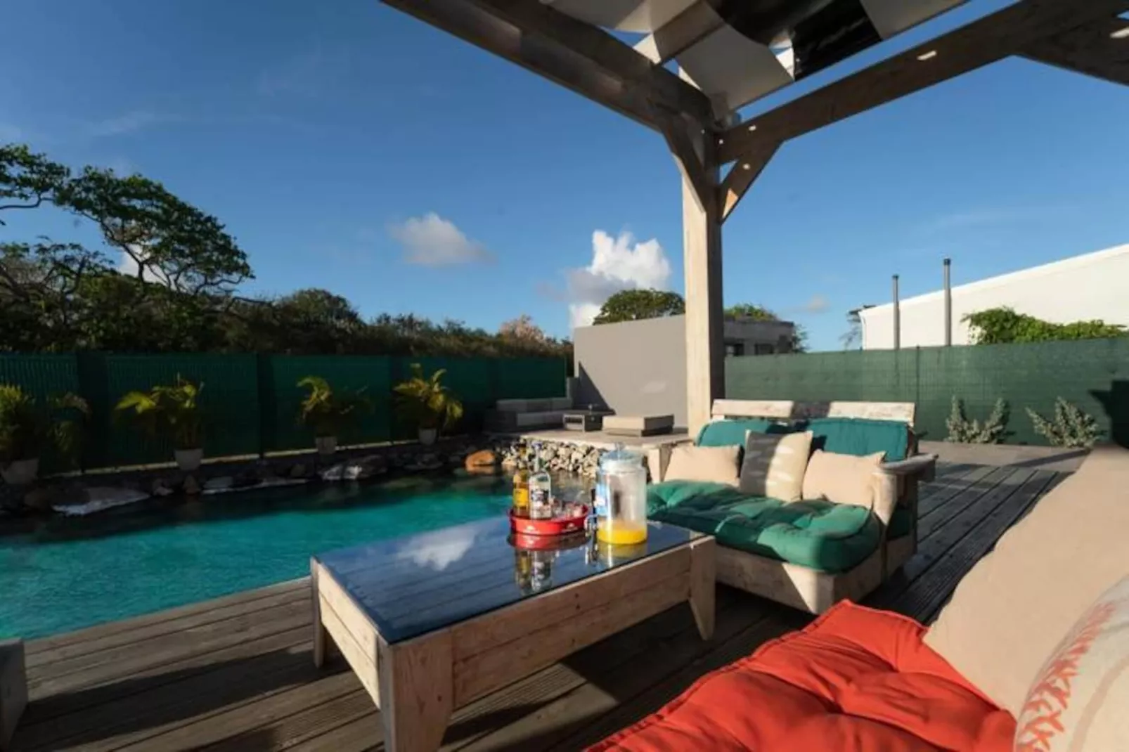 Villa Des Rochers-Image-tags.