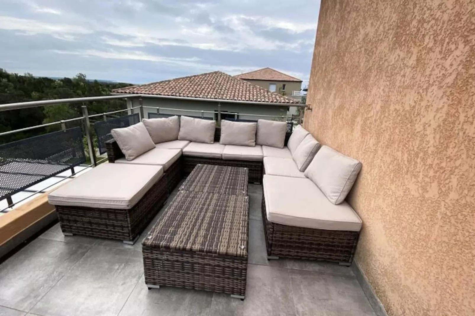 Résidence Tozza  Alta-Image-tags.