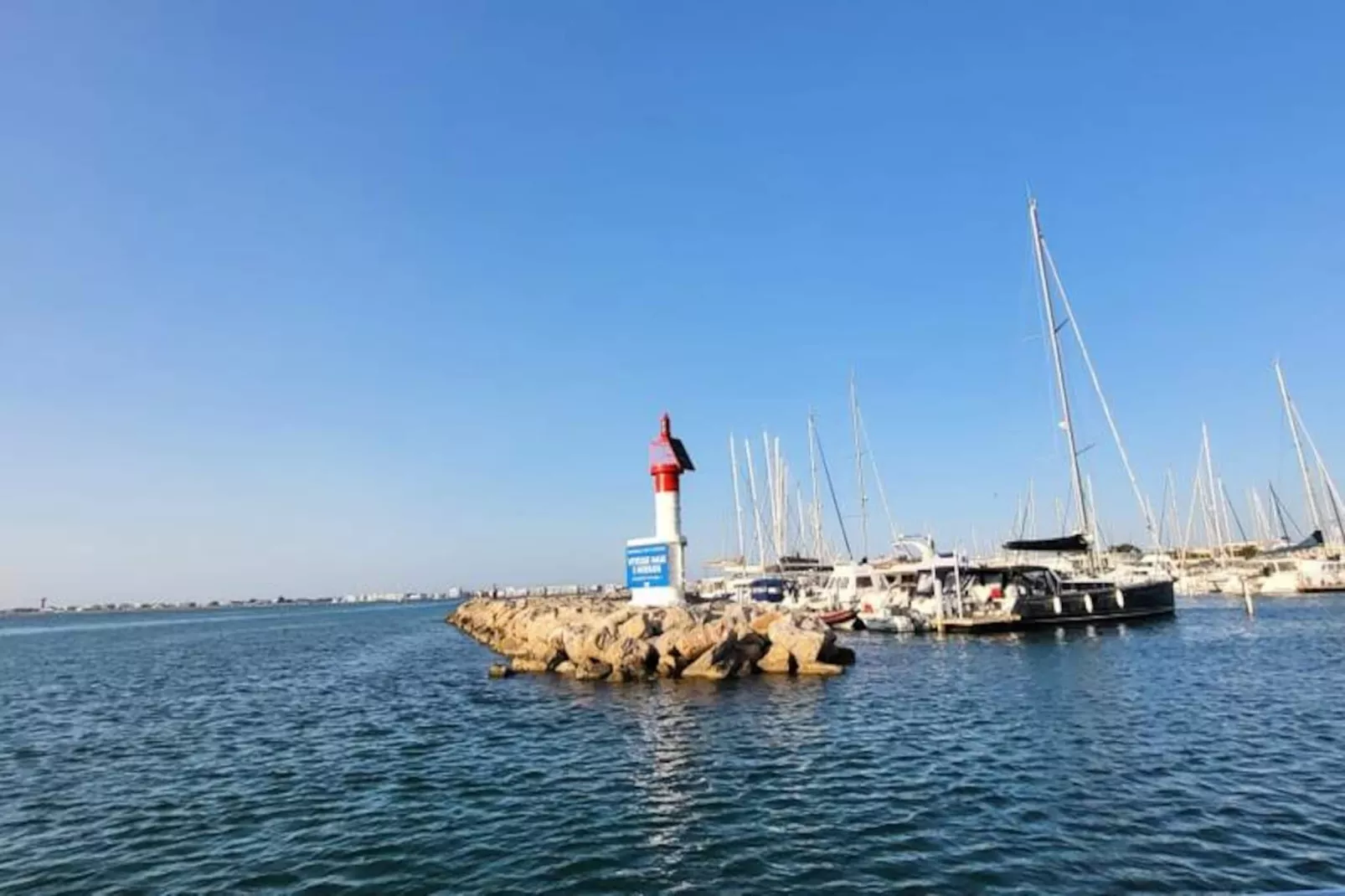 Résidence Petit Boudha Climatis&eacute; Mezzanine R&eacute;nov&eacute;  Parking 400m Plage ,50m Commerces-Image-tags.