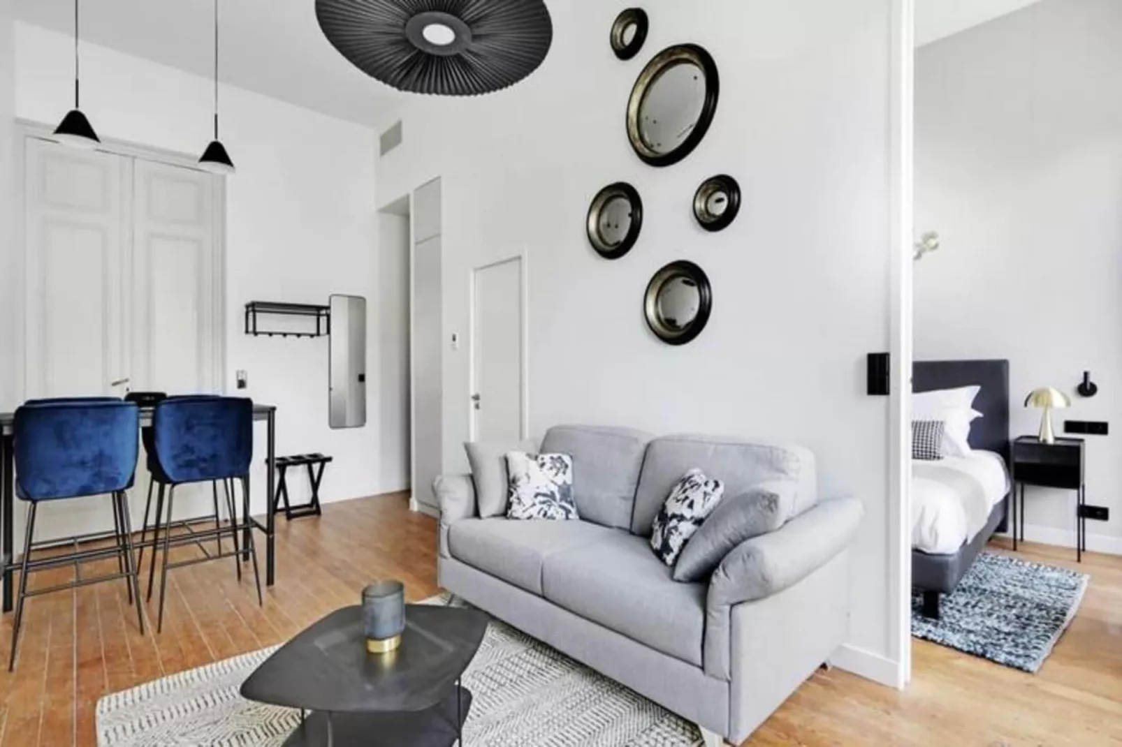 Maison Labruy&egrave;re - Suite Aviau-Außenbereich Sommer