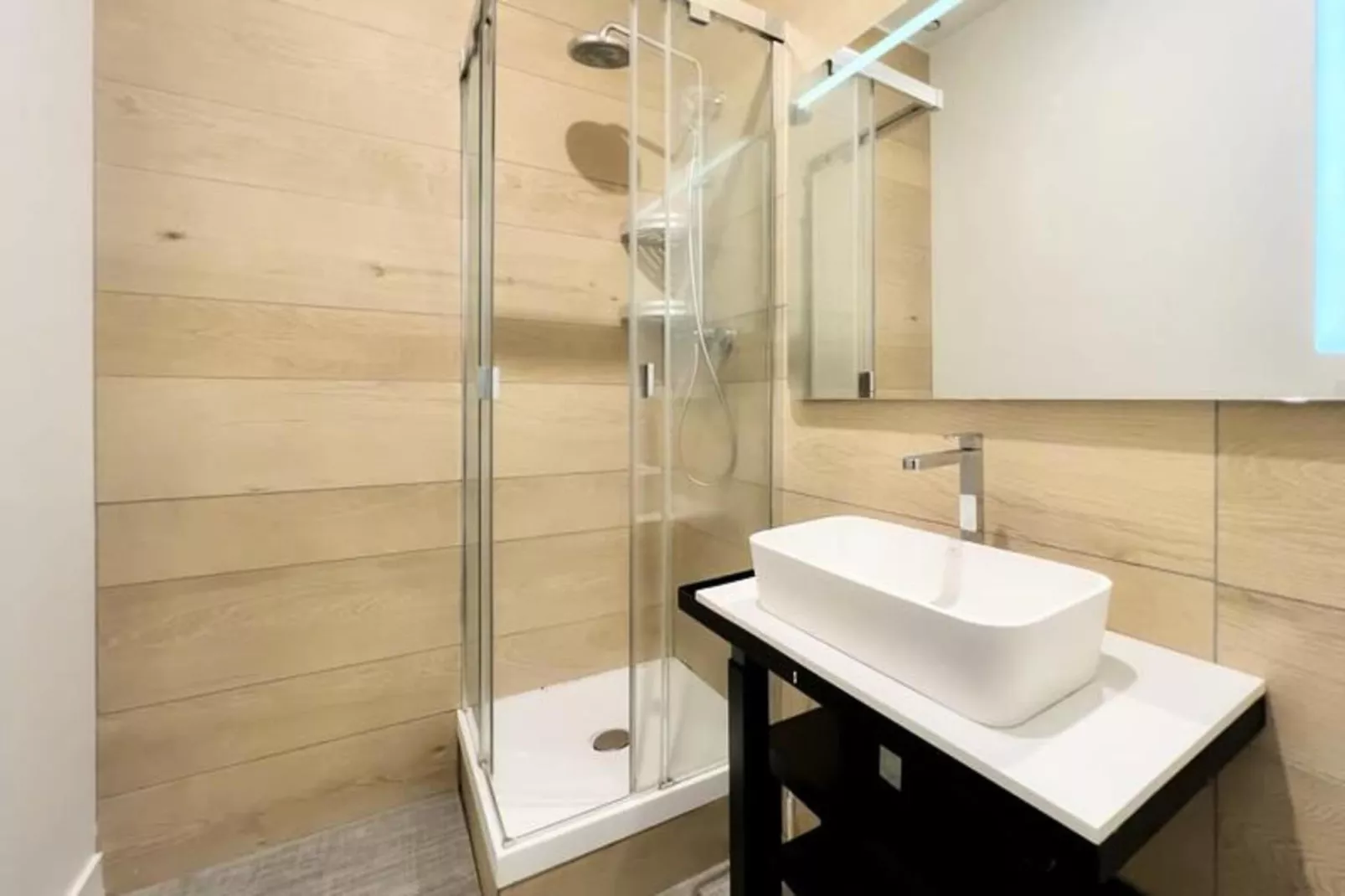 Magnifique Appartement Avec Terrasse-Bathroom