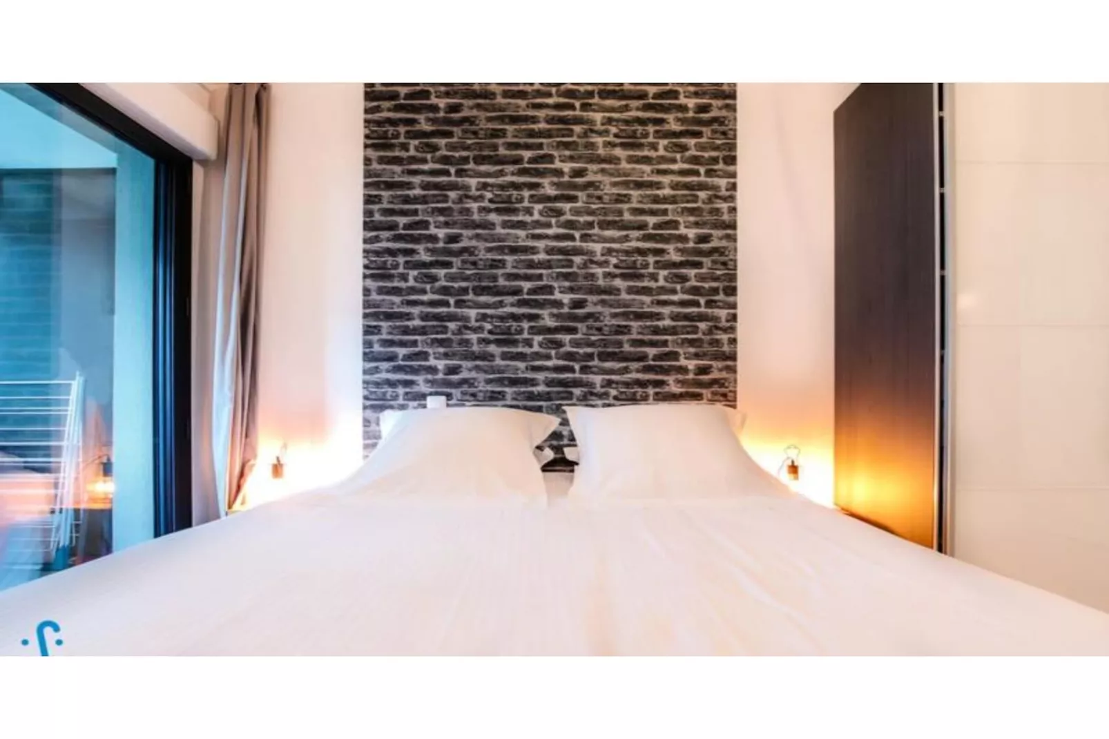 Appartement Charmant Et Moderne Pour 4 Avec Parking, Proche Cit&eacute; Du Vin-Chambre