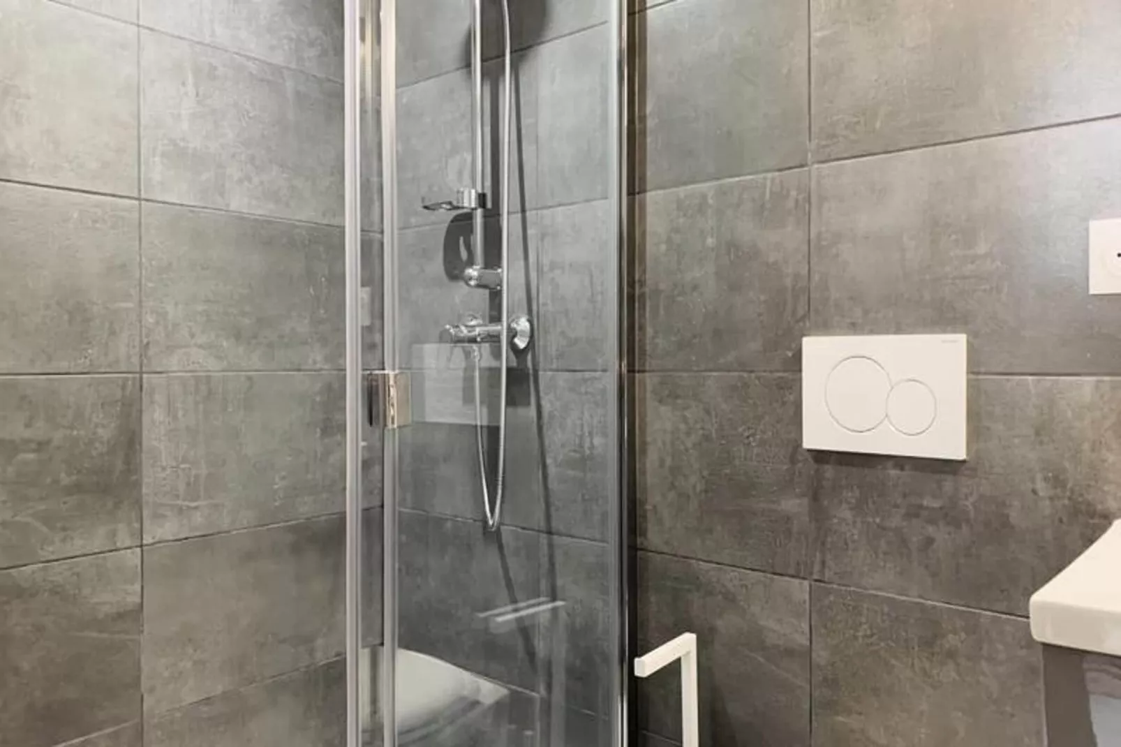 Le Nid Douillet - Studio 🌙-Badezimmer