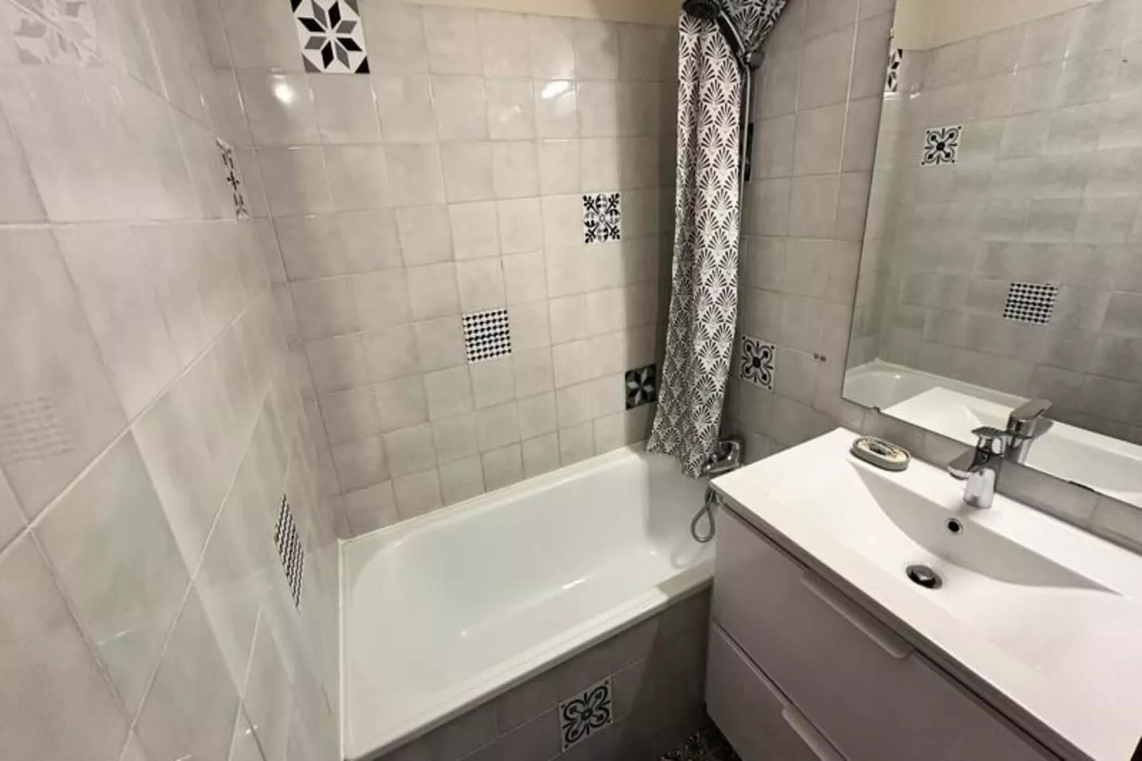 Résidence Le Grand Adret - Bathroom