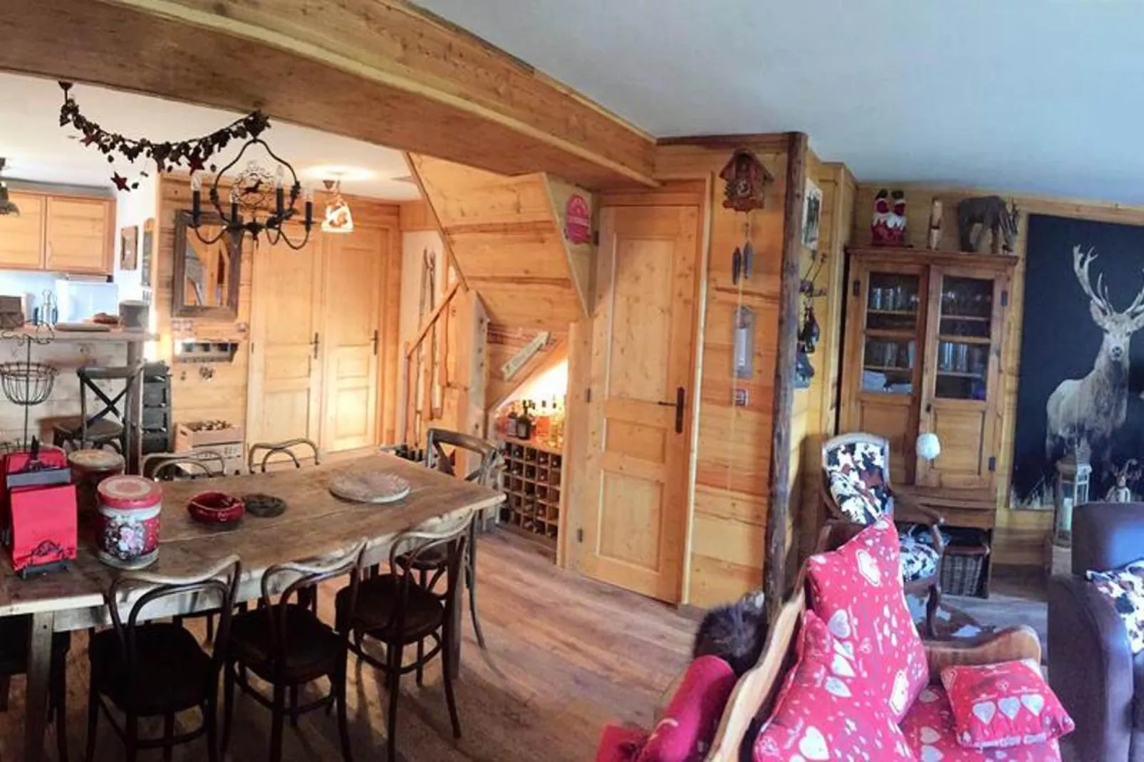 Résidence Val D'ys-Salle à manger