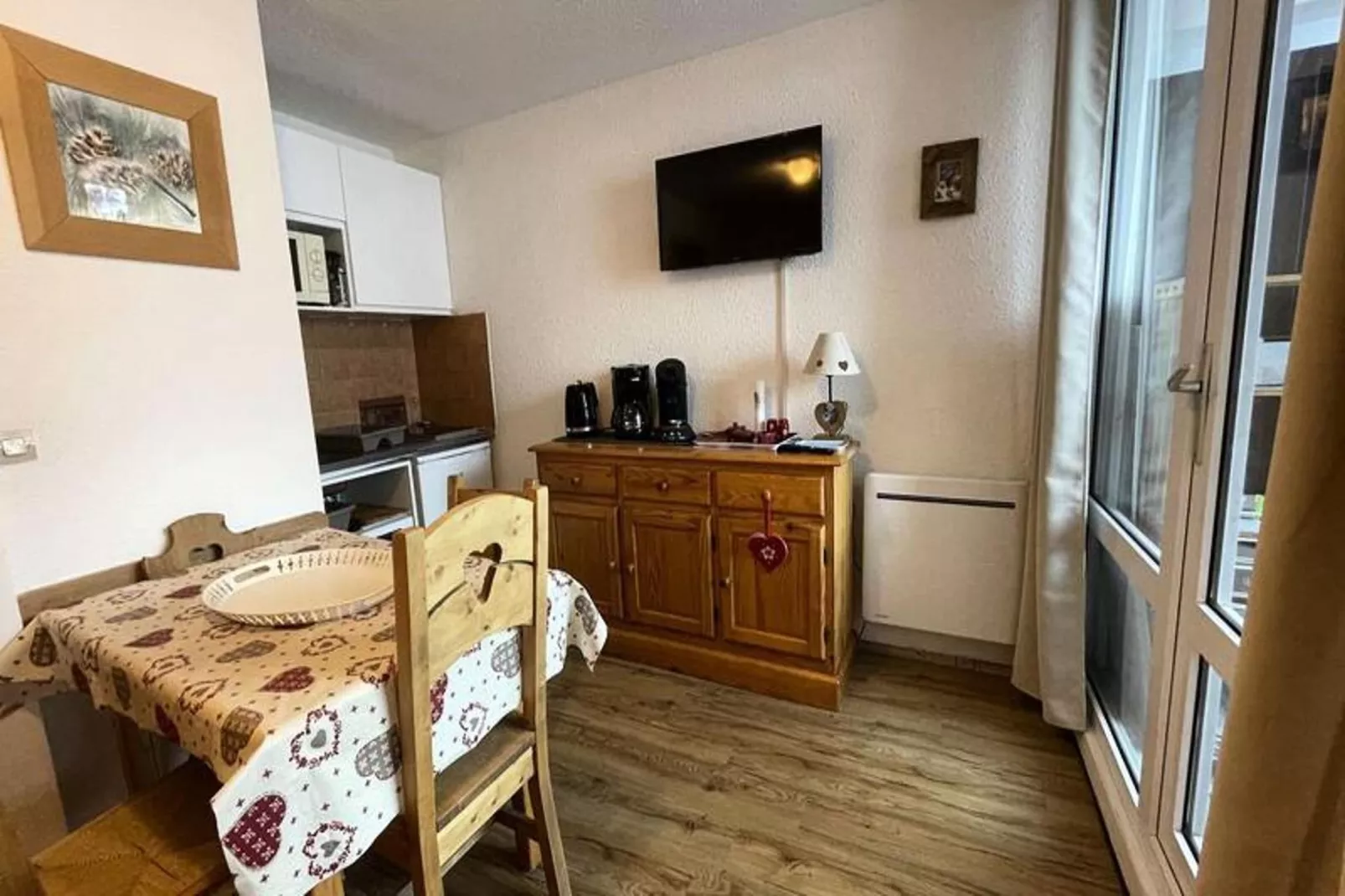 Résidence Arc En Ciel B-Salle à manger