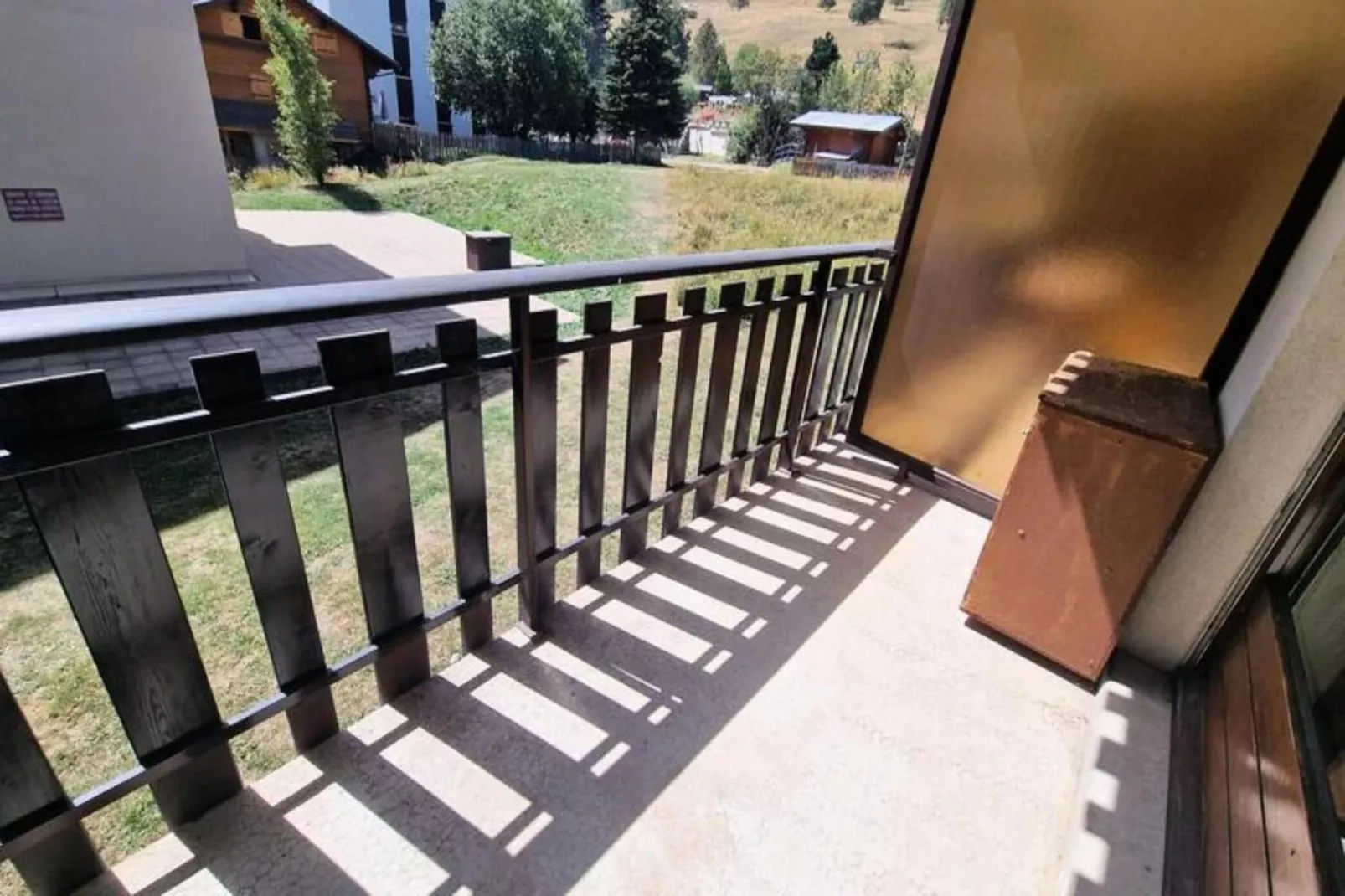 Résidence Brimbelles-Terrace balcony