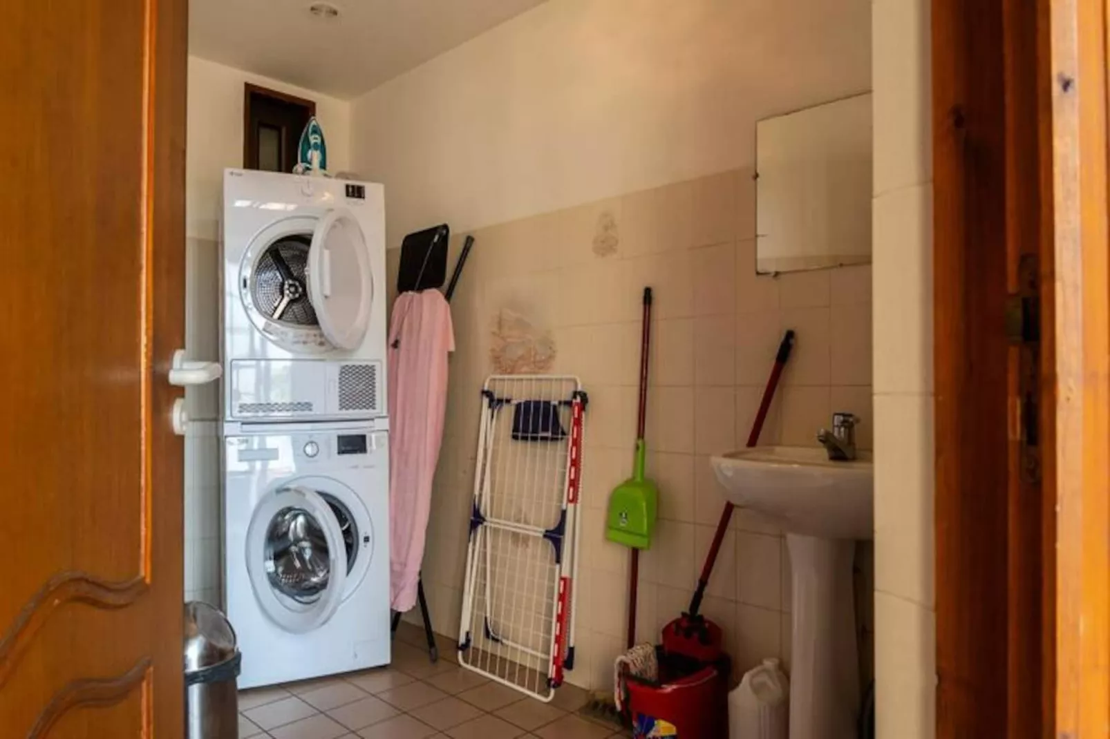 Gîte de France Bon aubrac pour 12 personnes 2 épis-Image-tags.