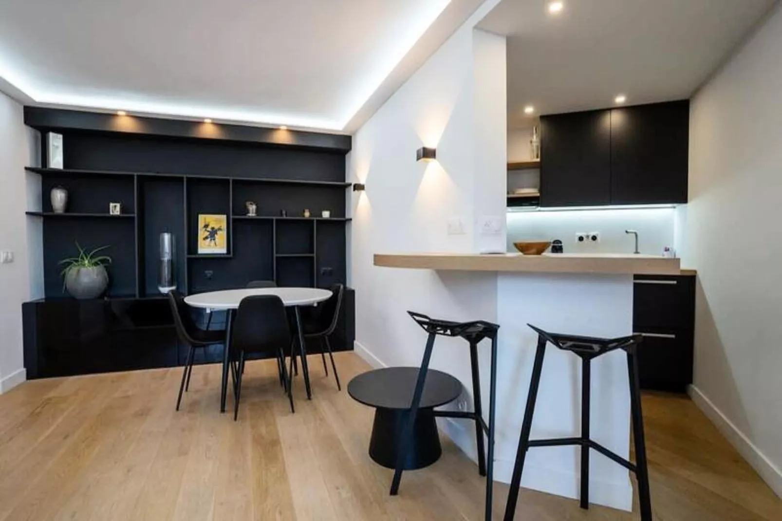 Résidence Sublime T2  Pour 4 Personnes, R&eacute;nov&eacute; Avec Piscine Tennis Parking Wifi-Küche