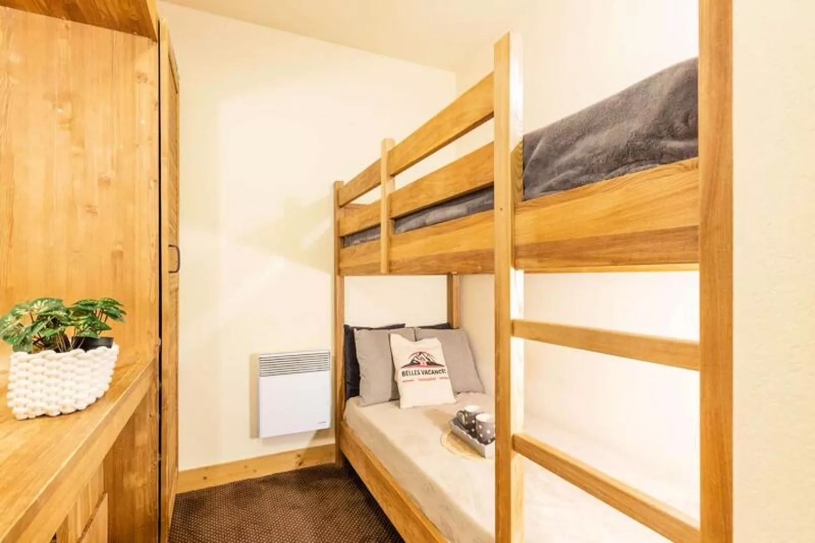 Résidence Cami Real-Bedroom