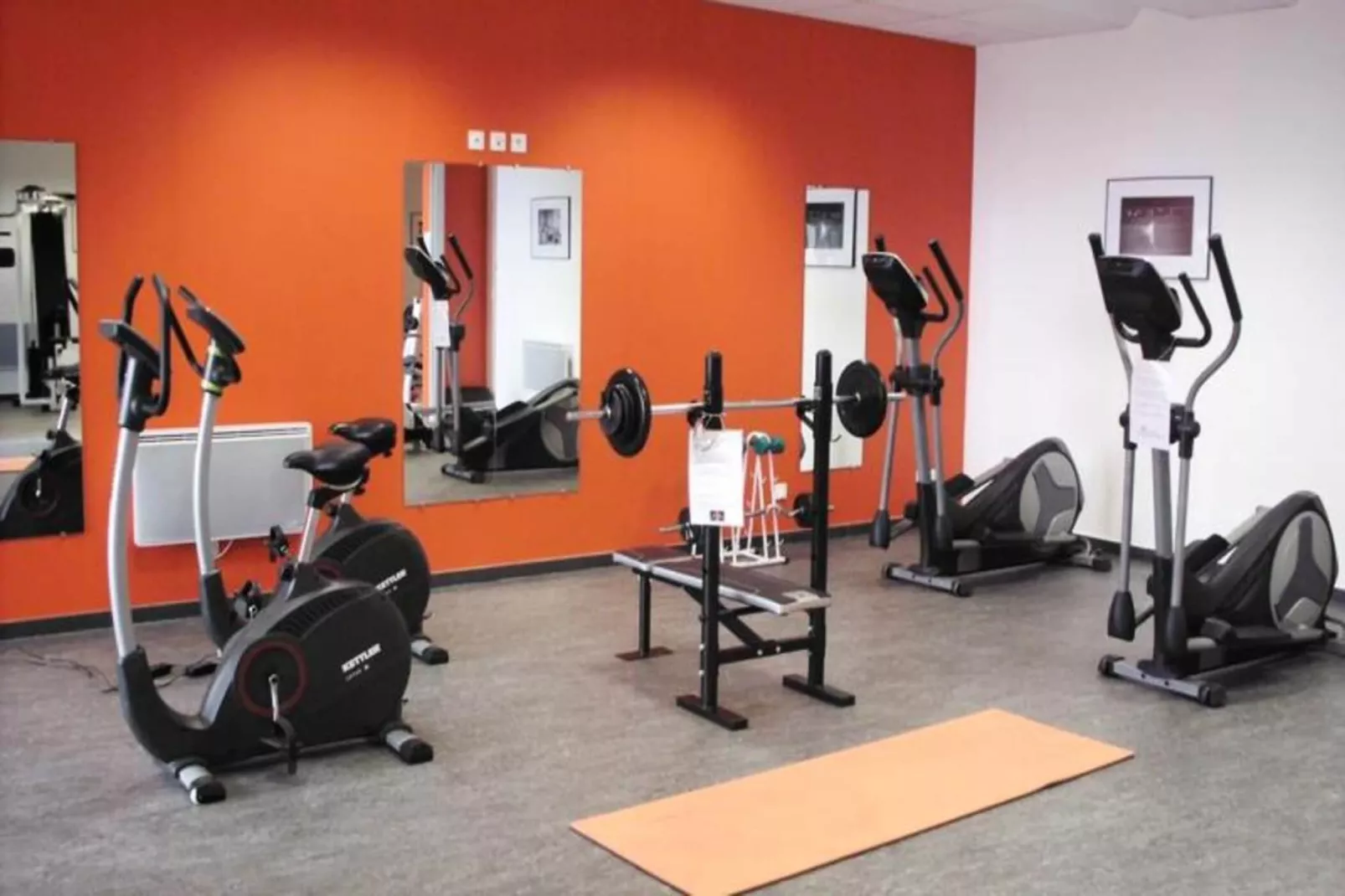 Résidence Goélia Le Domaine de Castella***-Außenbereich Sommer