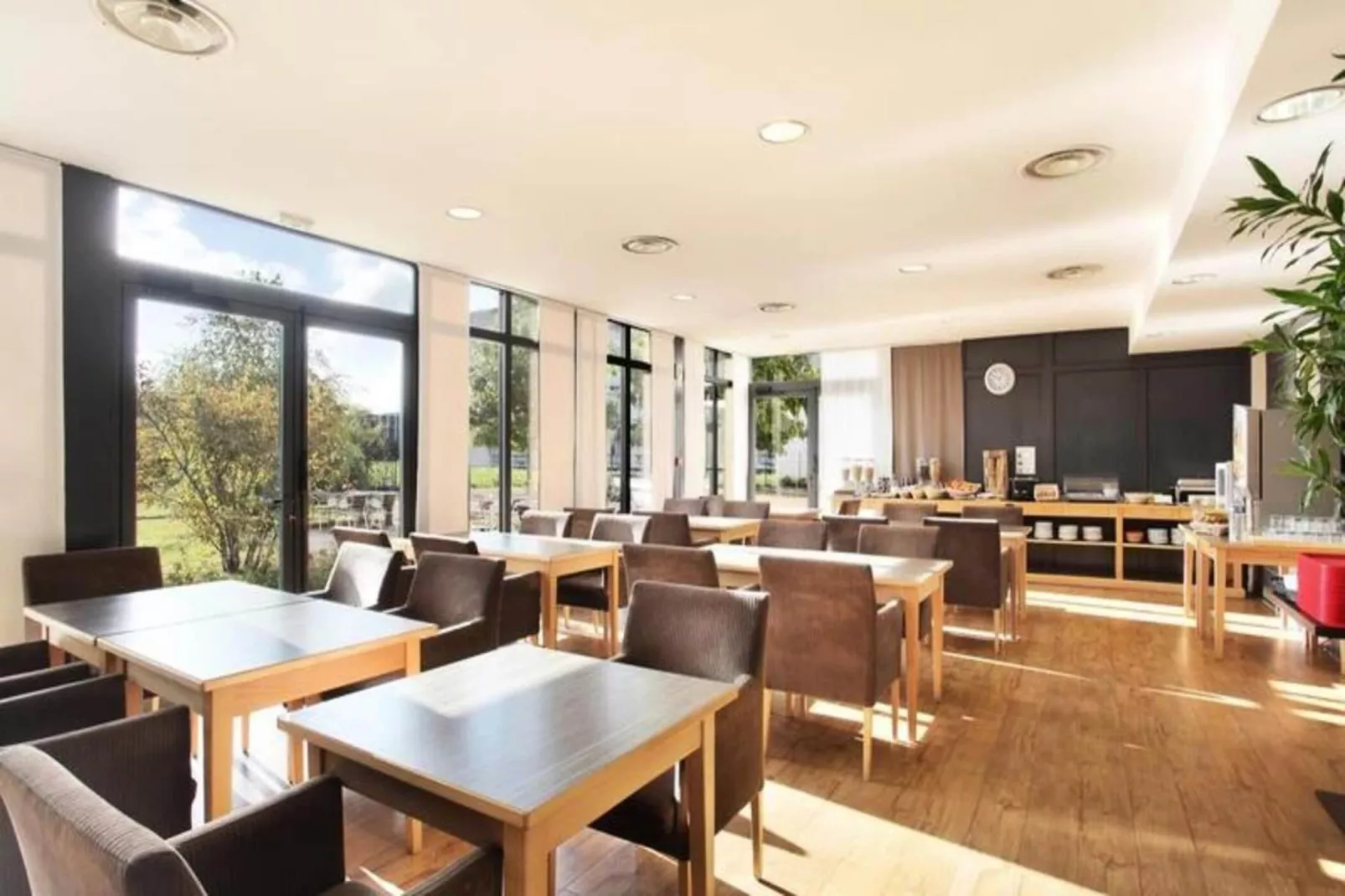 Appart'hôtel Odalys City Bioparc-Dining room